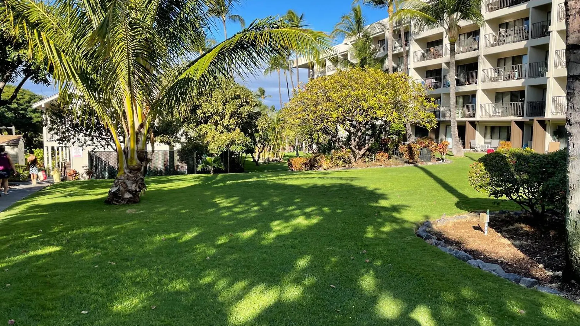 Aparthotel Deluxe Panoramic Ocean View - Dual Ac - Renovated - Fully Equipped - Self Mgmt Free Parking *