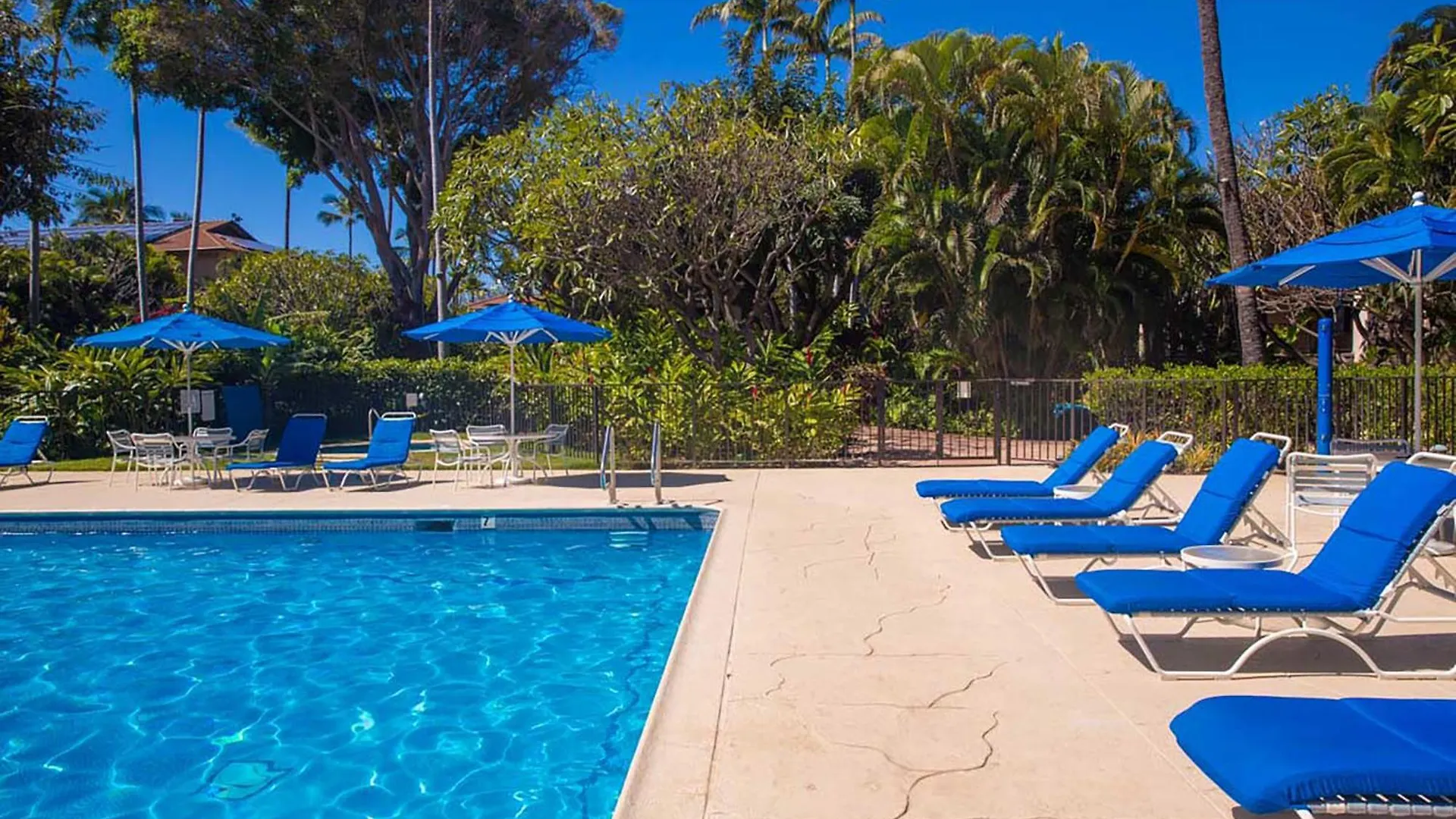 Aparthotel Makena Surf- Coraltree Collection