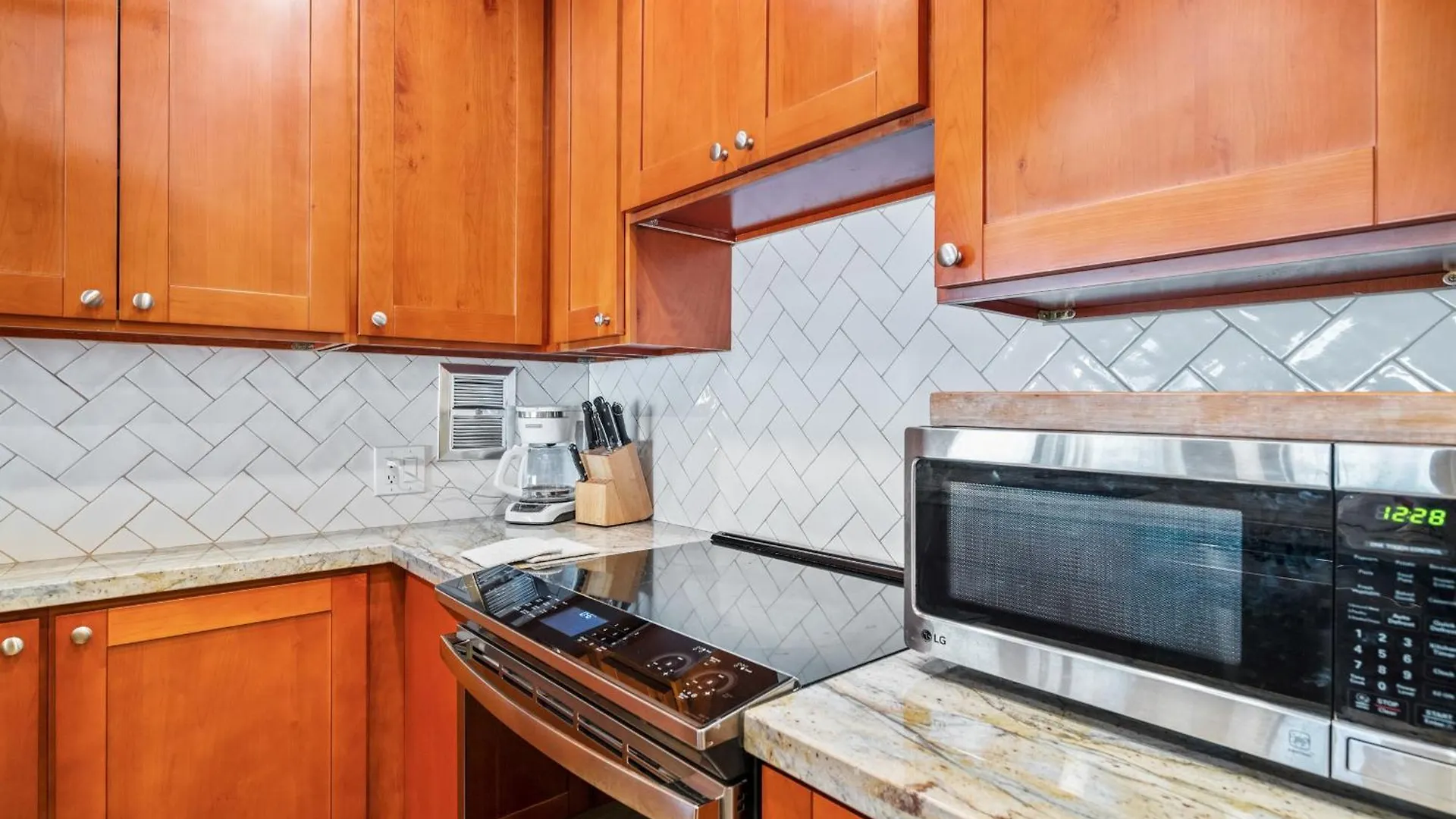 Apartment Kuleana #206