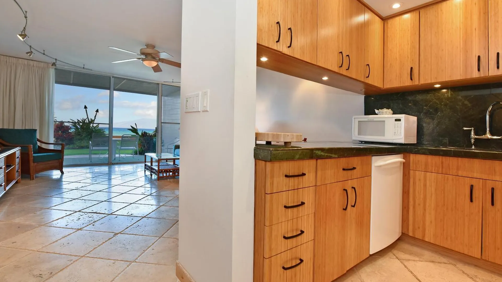 Makani Sands #102 Apartment