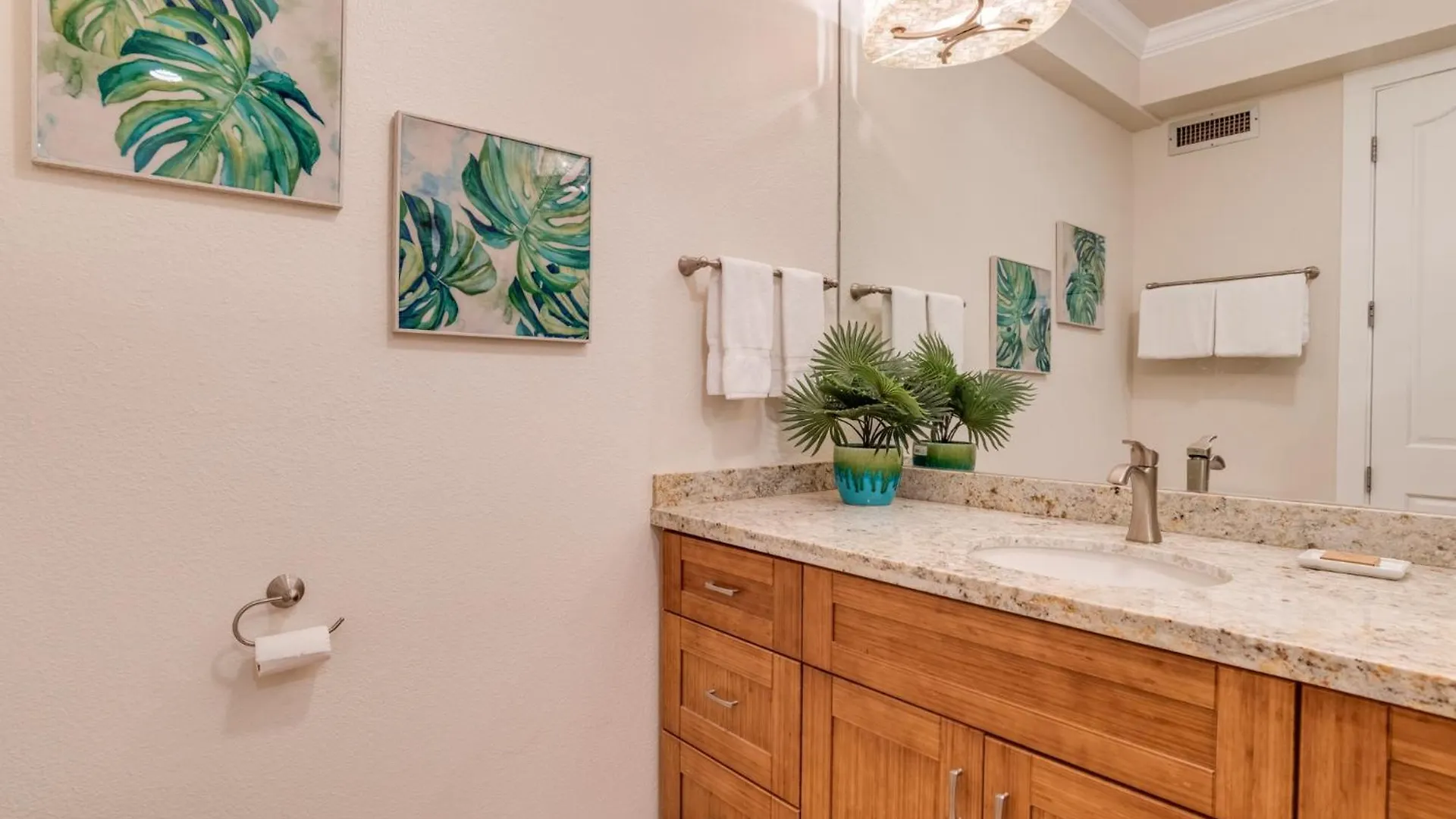 Outrigger 1a2 Apartment