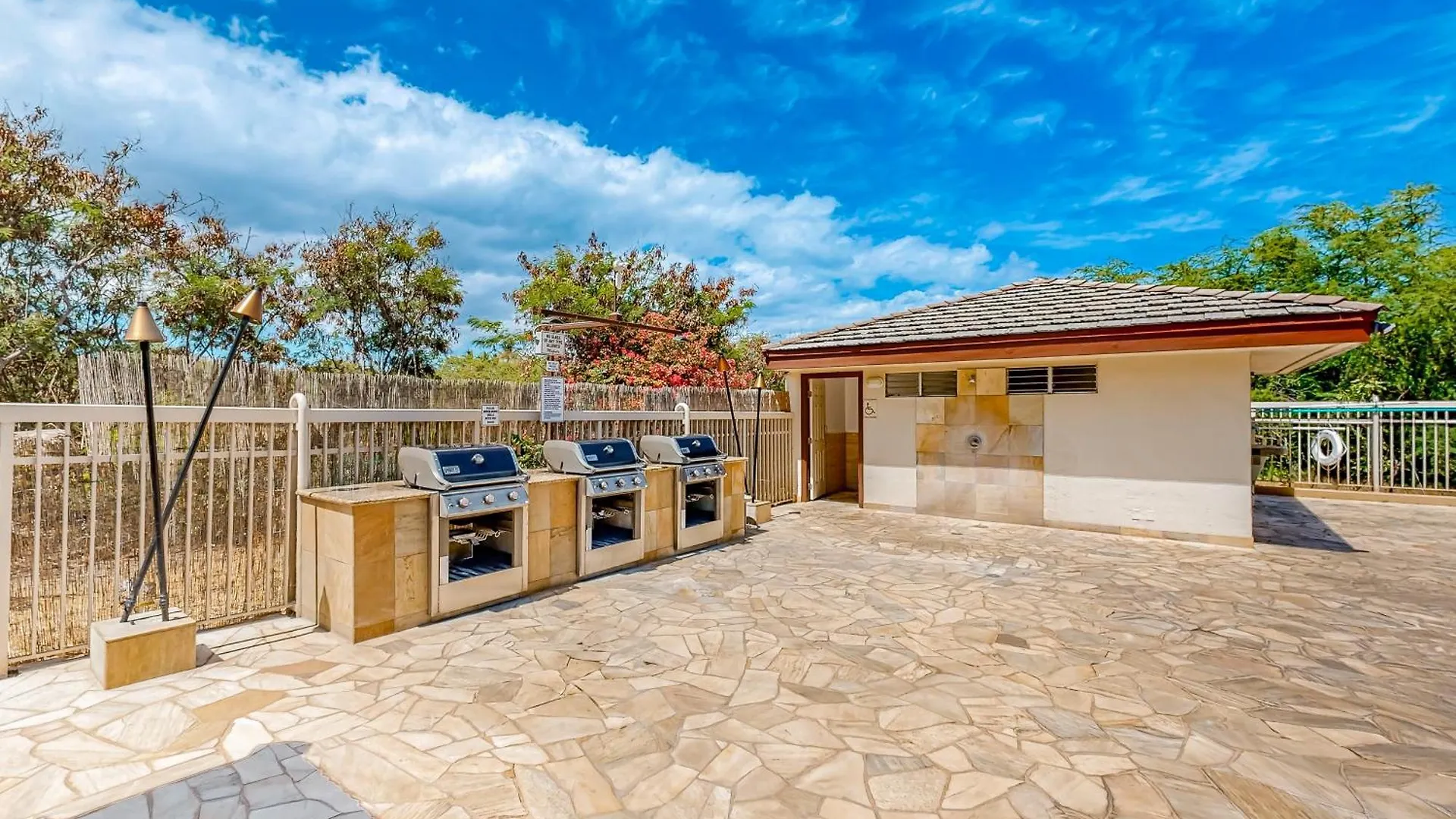 Apartment Maui Banyan B204