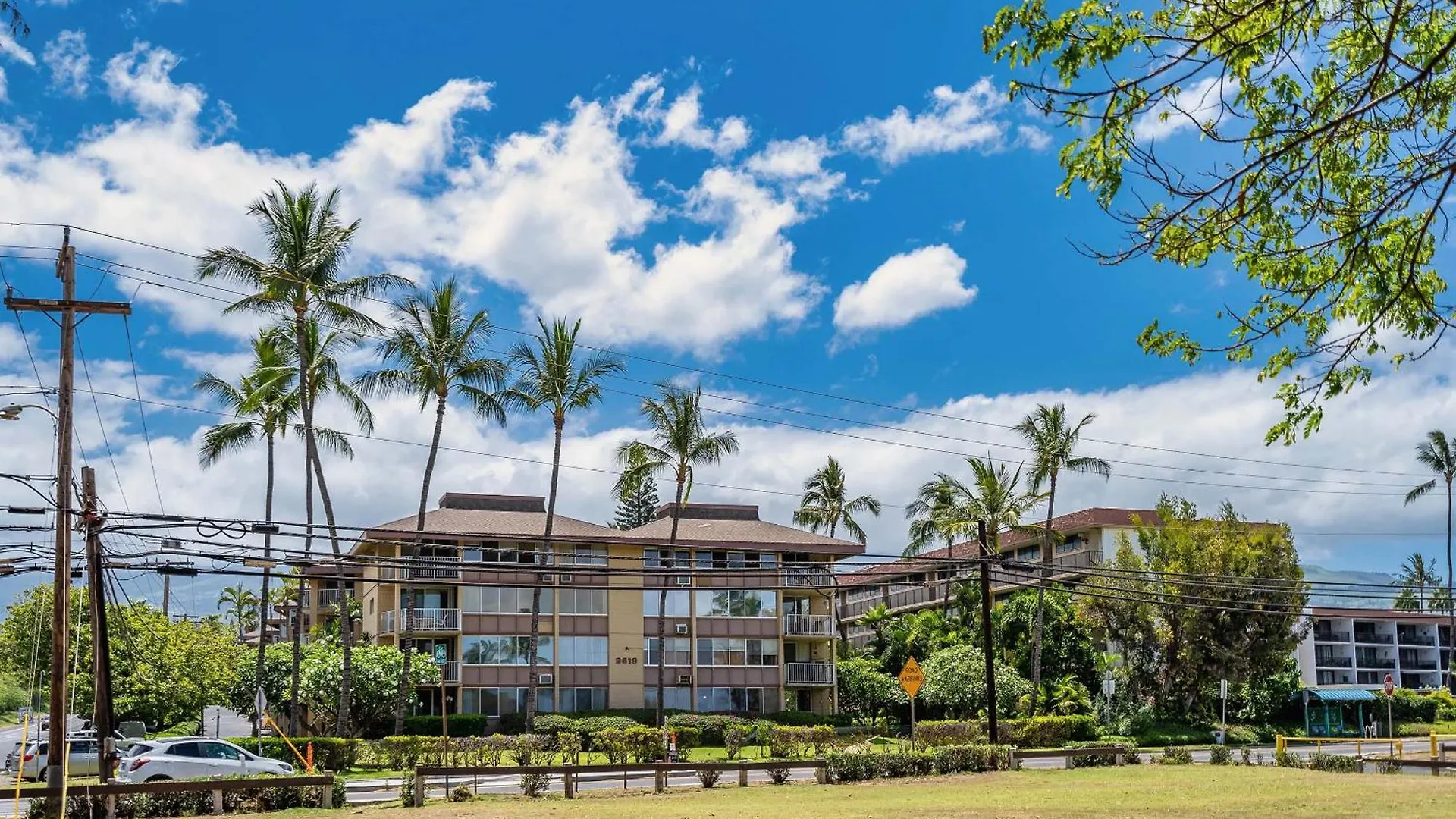 Haleakala Shores A-302 - Stunning Ocean View Holiday home