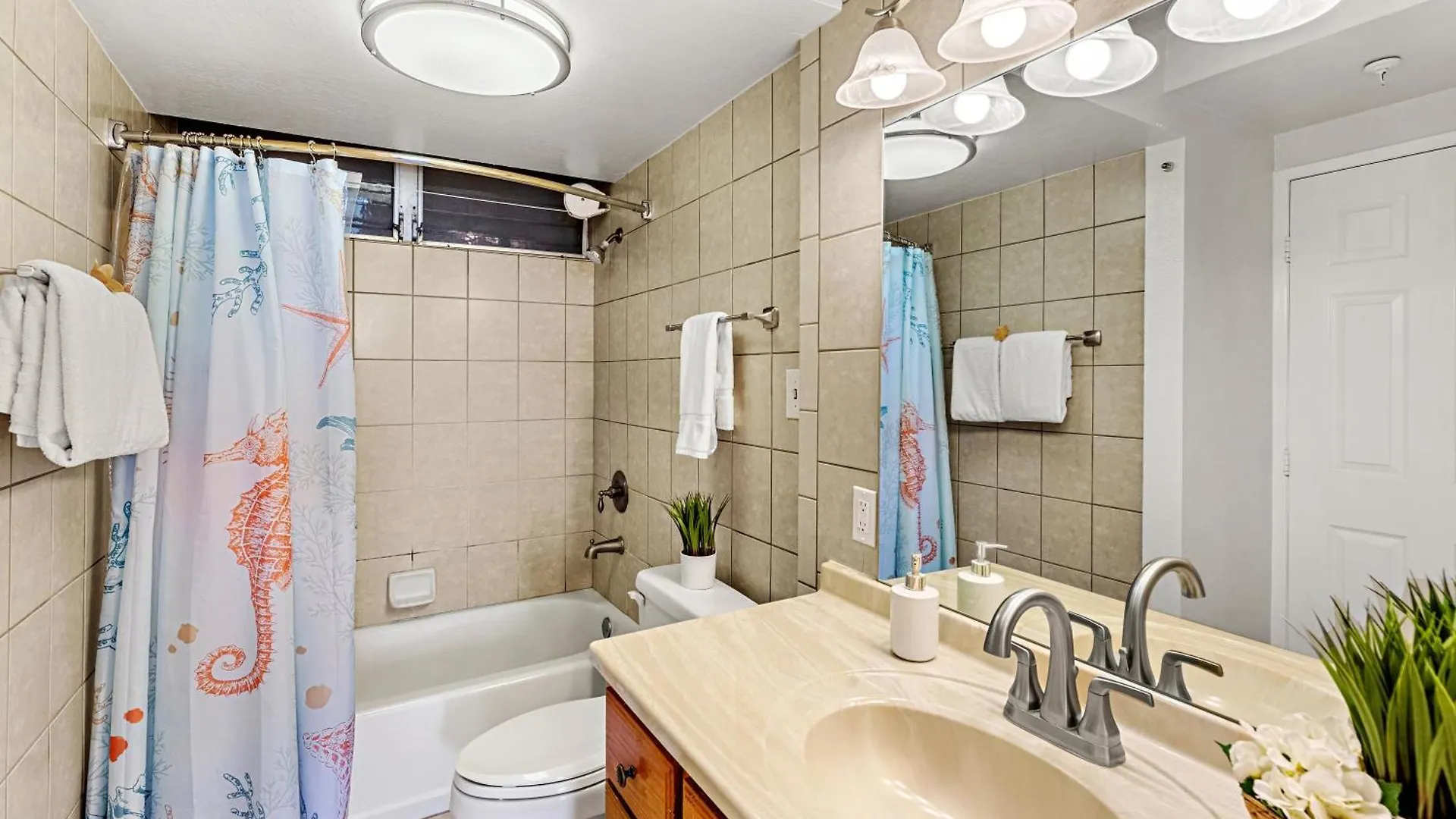 Royal 109 Holiday home Kahana