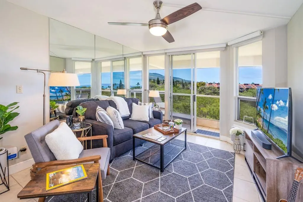 Ocean View Penthouse: Steps To Beach, Fast Wi-fi *