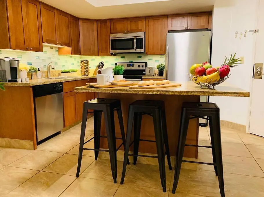 Luxury Suite, Pool, Walk To Apartment