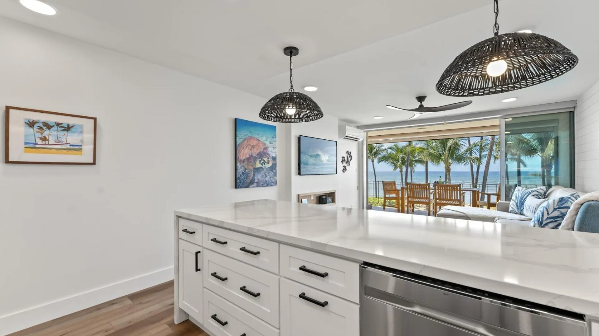 Fully Remodeled Ocean Front Comfort Hkok316 Holiday home *