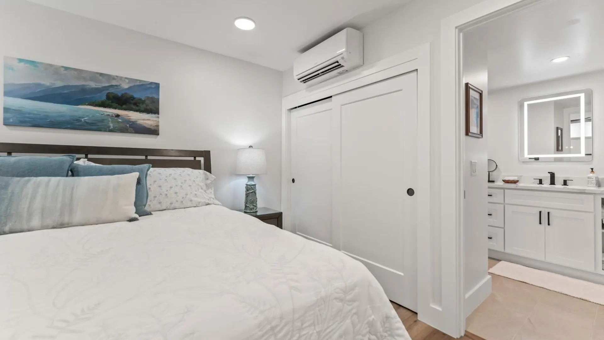 Fully Remodeled Ocean Front Comfort Hkok316 Holiday home