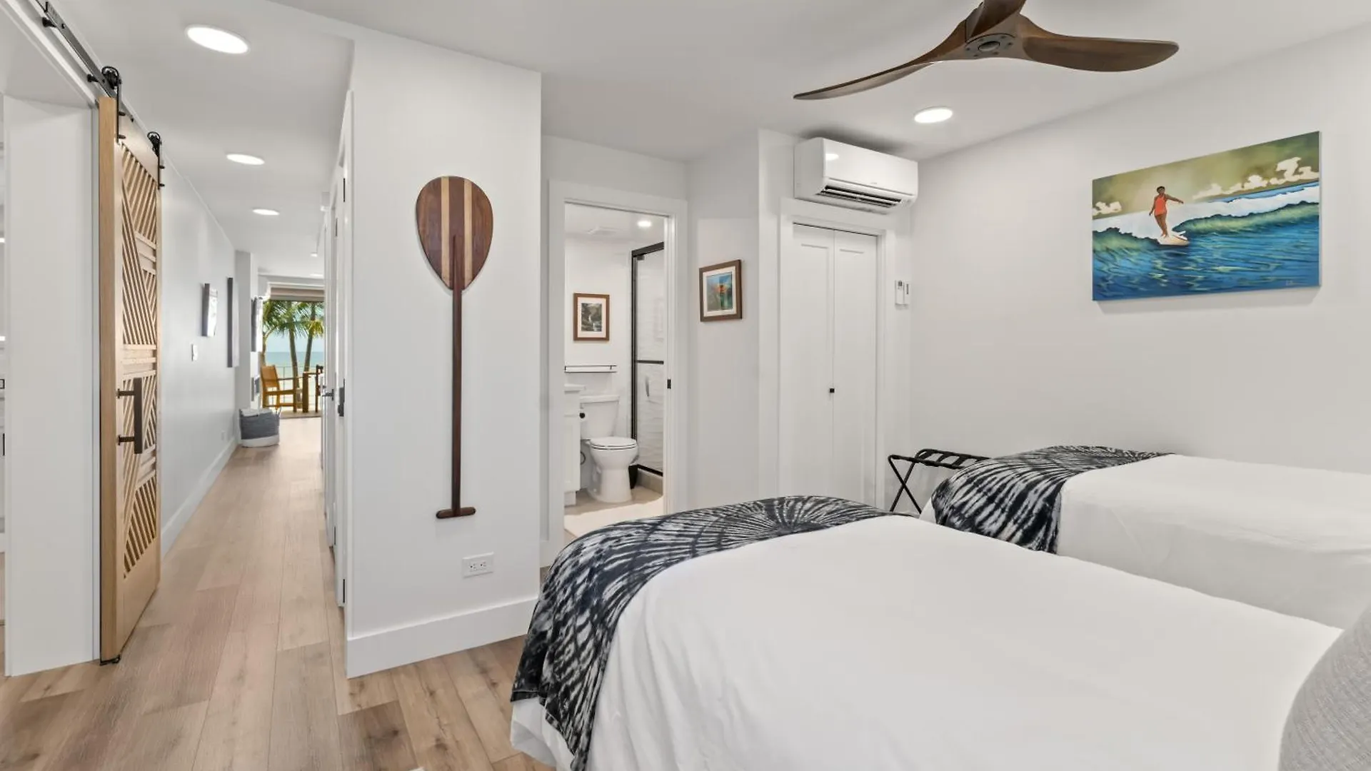 Holiday home Fully Remodeled Ocean Front Comfort Hkok316 *