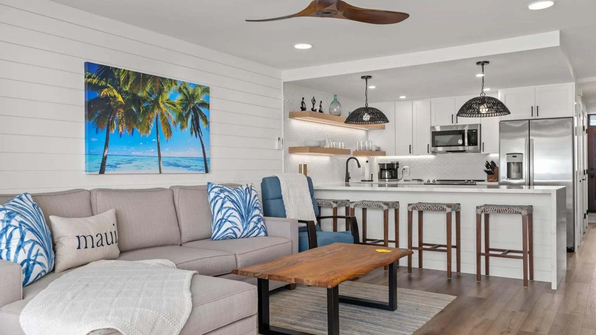Fully Remodeled Ocean Front Comfort Hkok316 Kihei