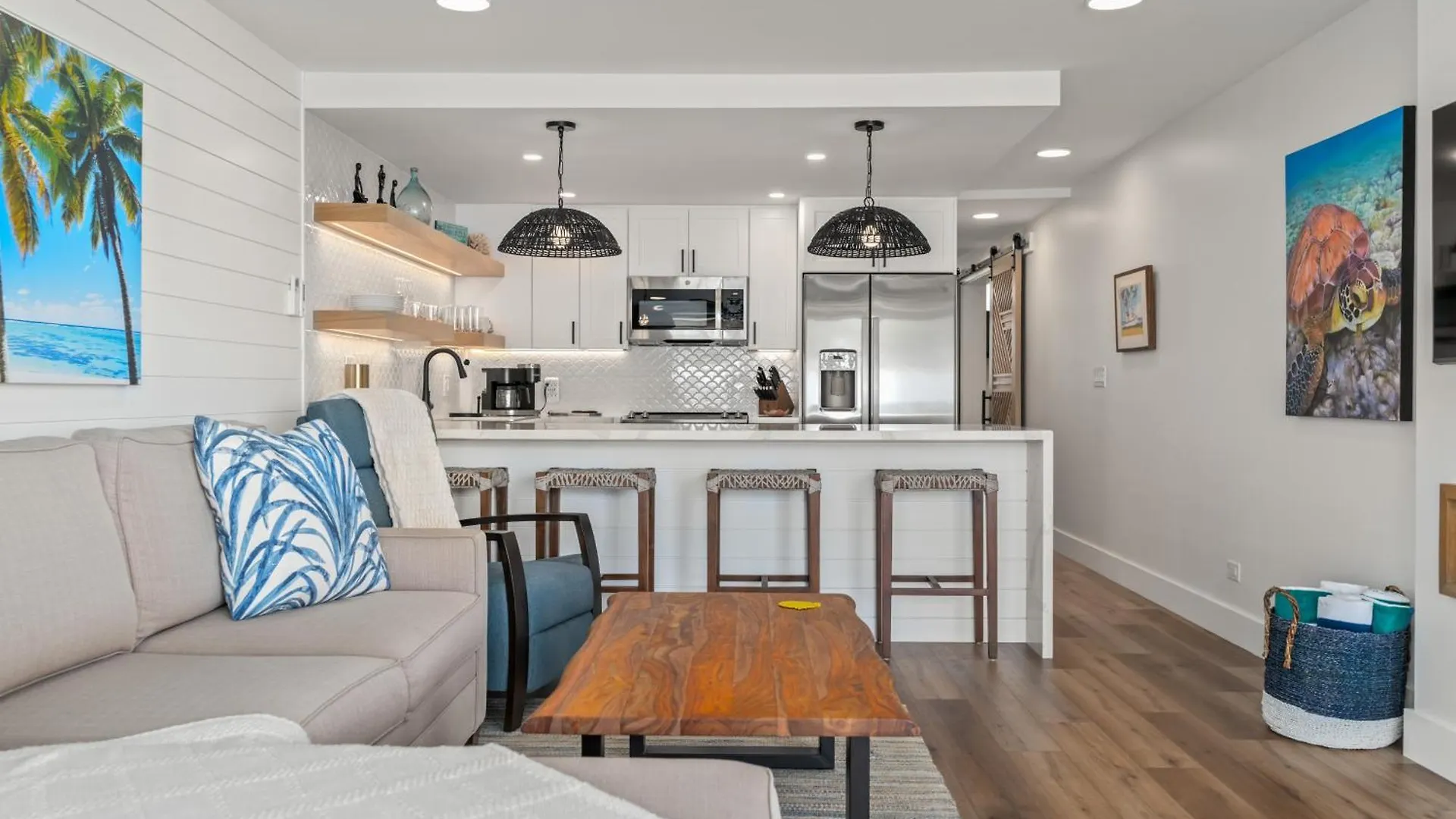 Fully Remodeled Ocean Front Comfort Hkok316