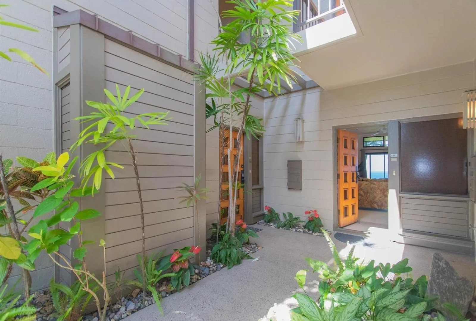 2412 Kapalua Ridge Apartment