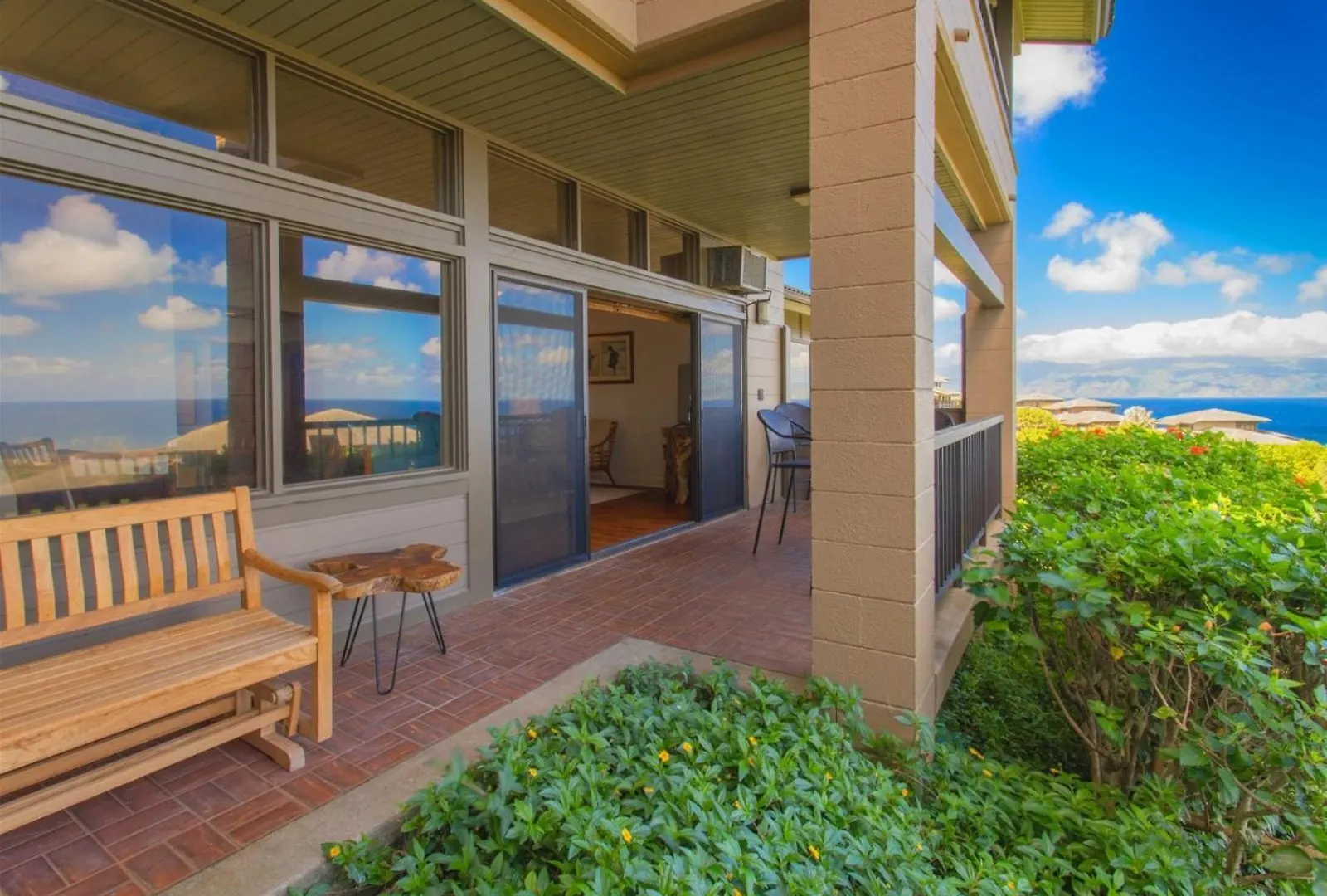 1712 Kapalua Apartment