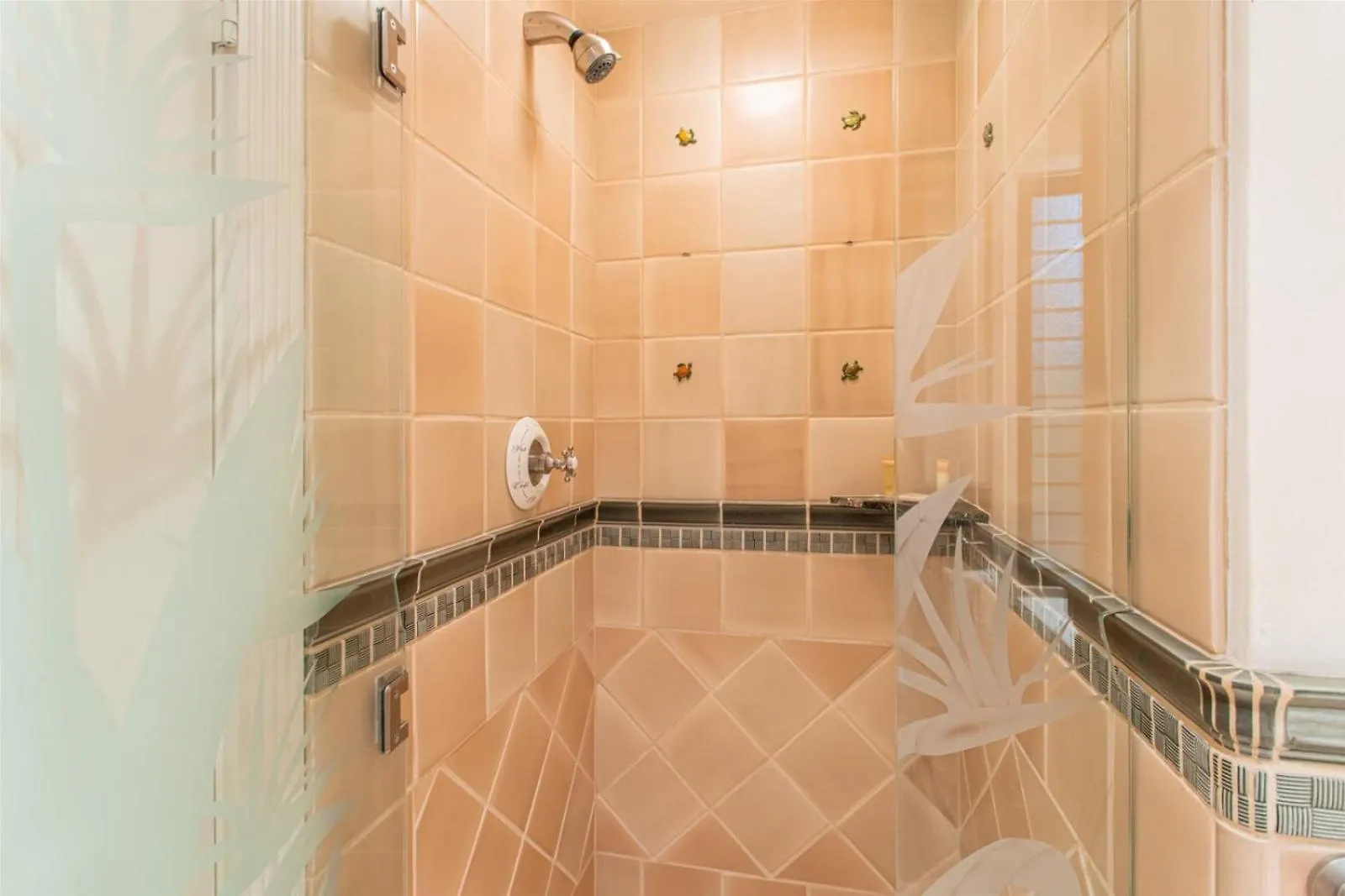 1711 Ridge * Kahana