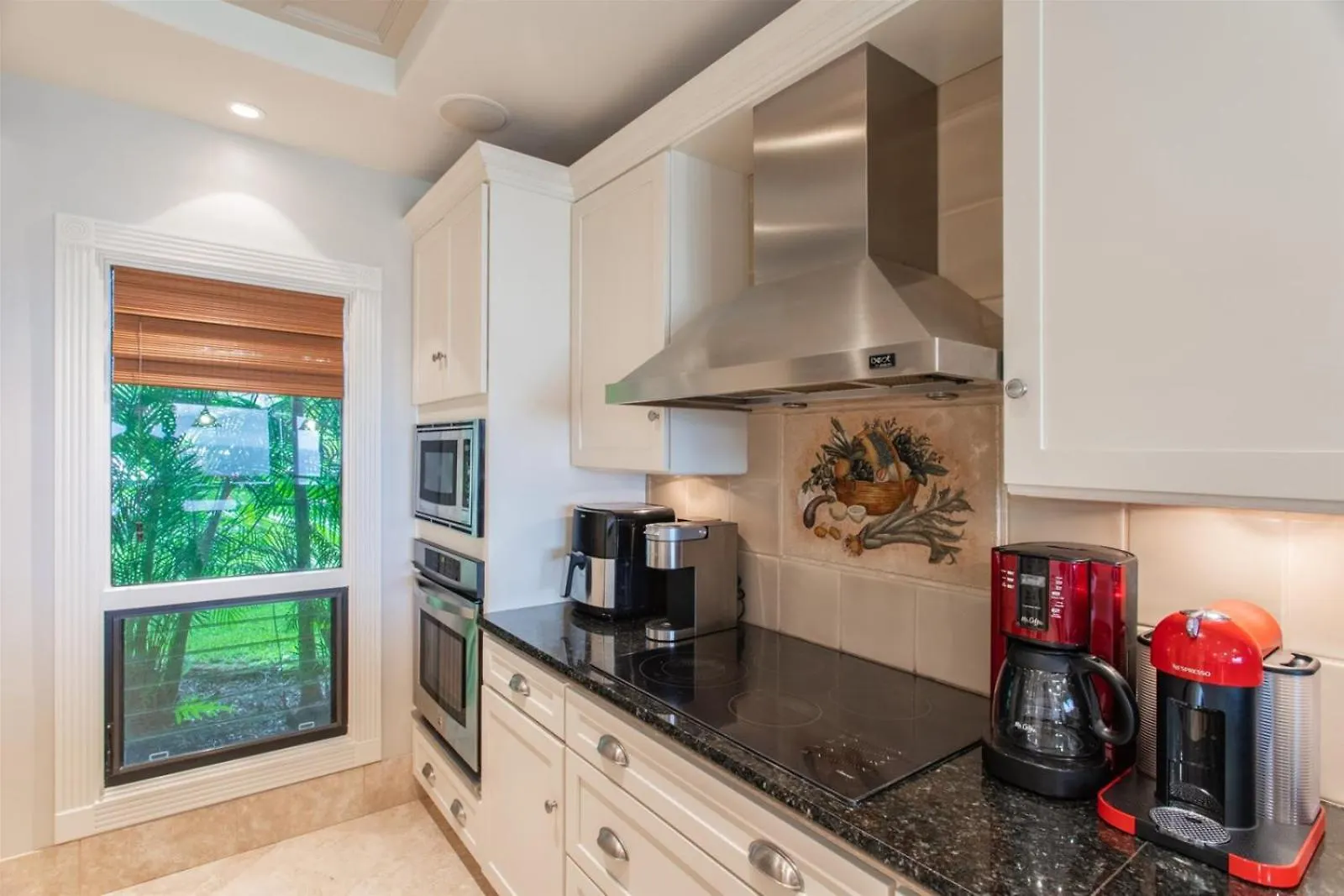1711 Ridge * Kahana