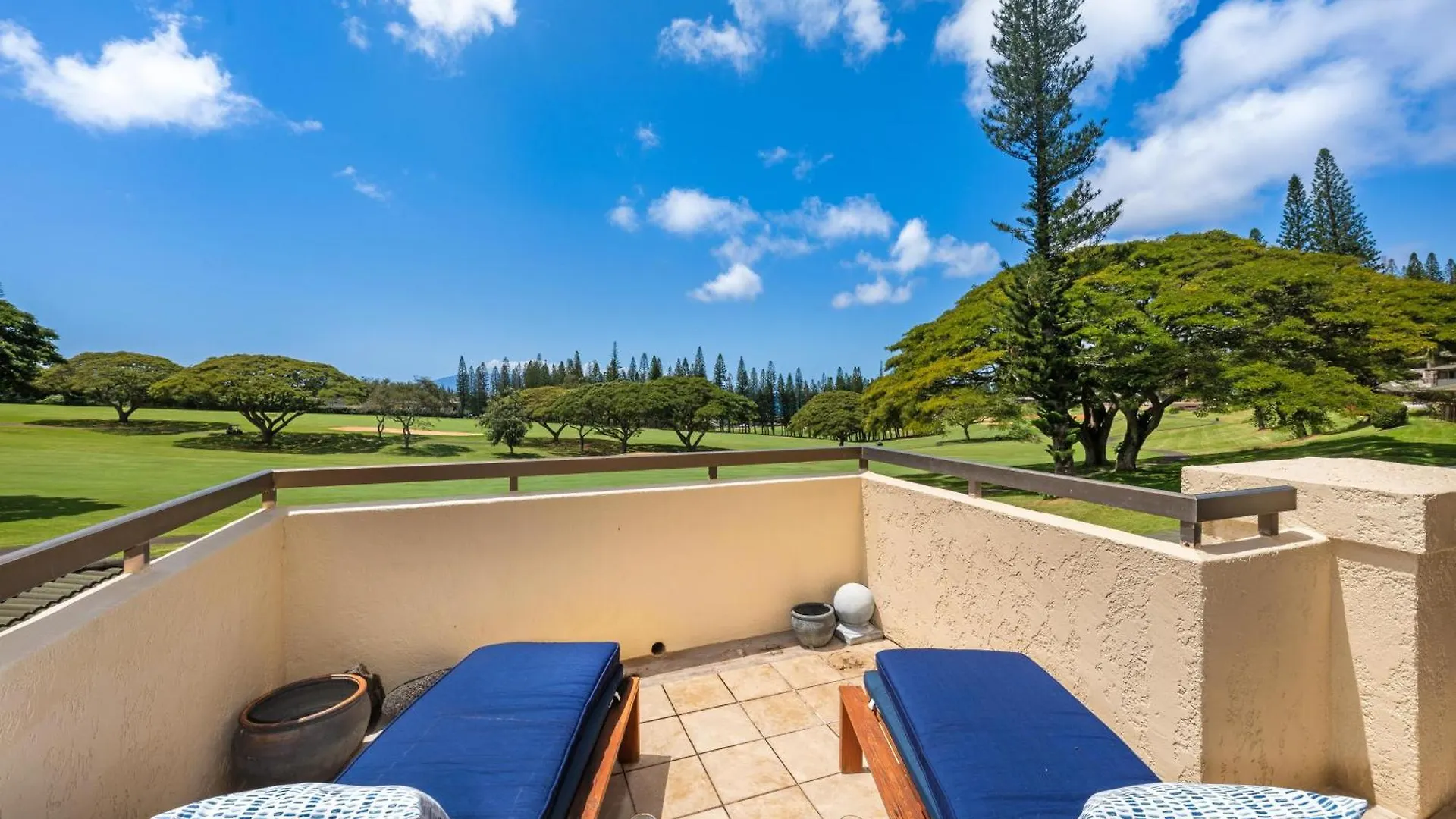 Kapalua Golf 15t5 Holiday home Kahana