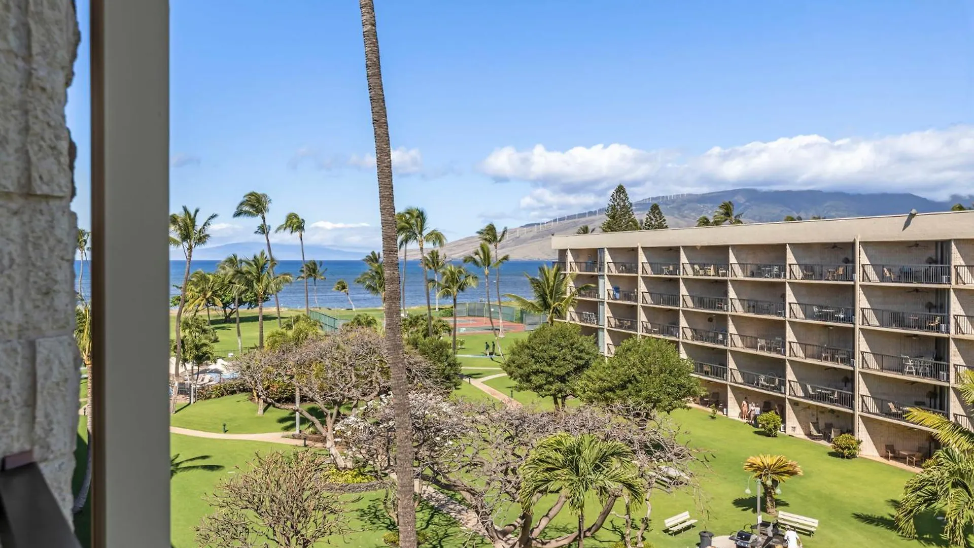Maui Sunset Aparthotel 3*
