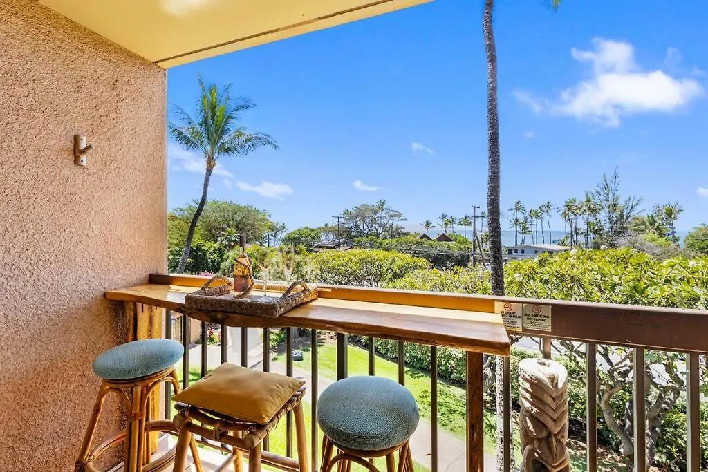 Maui Vista 1312- Front Row Eclectic Updated Oceanview S