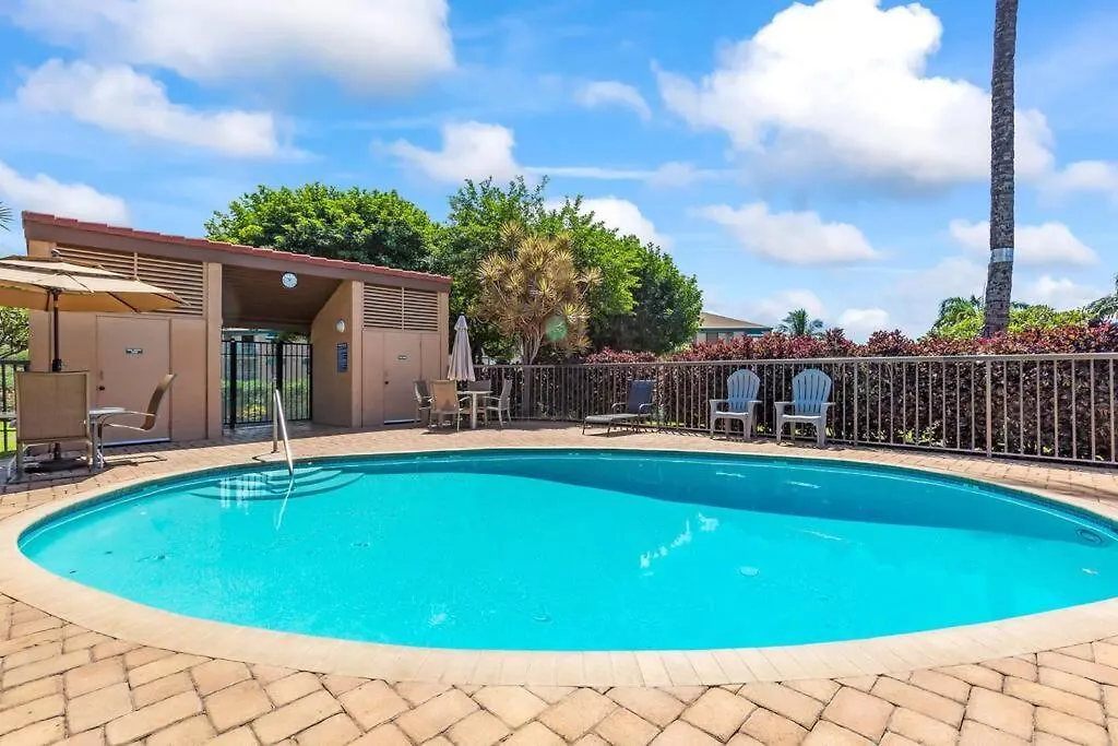 Maui Vista 1312- Front Row Eclectic Updated Oceanview S