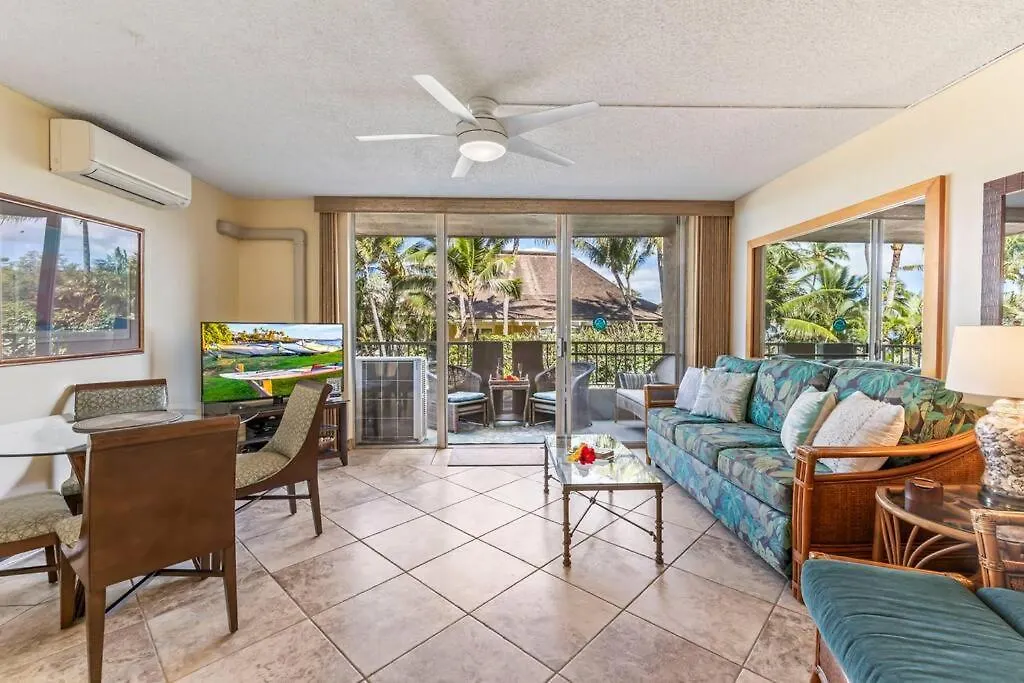 Nani Kai Hale 208- Beachfront 1 Bedroom 2 Bathroom Condo, Oceanview Kihei