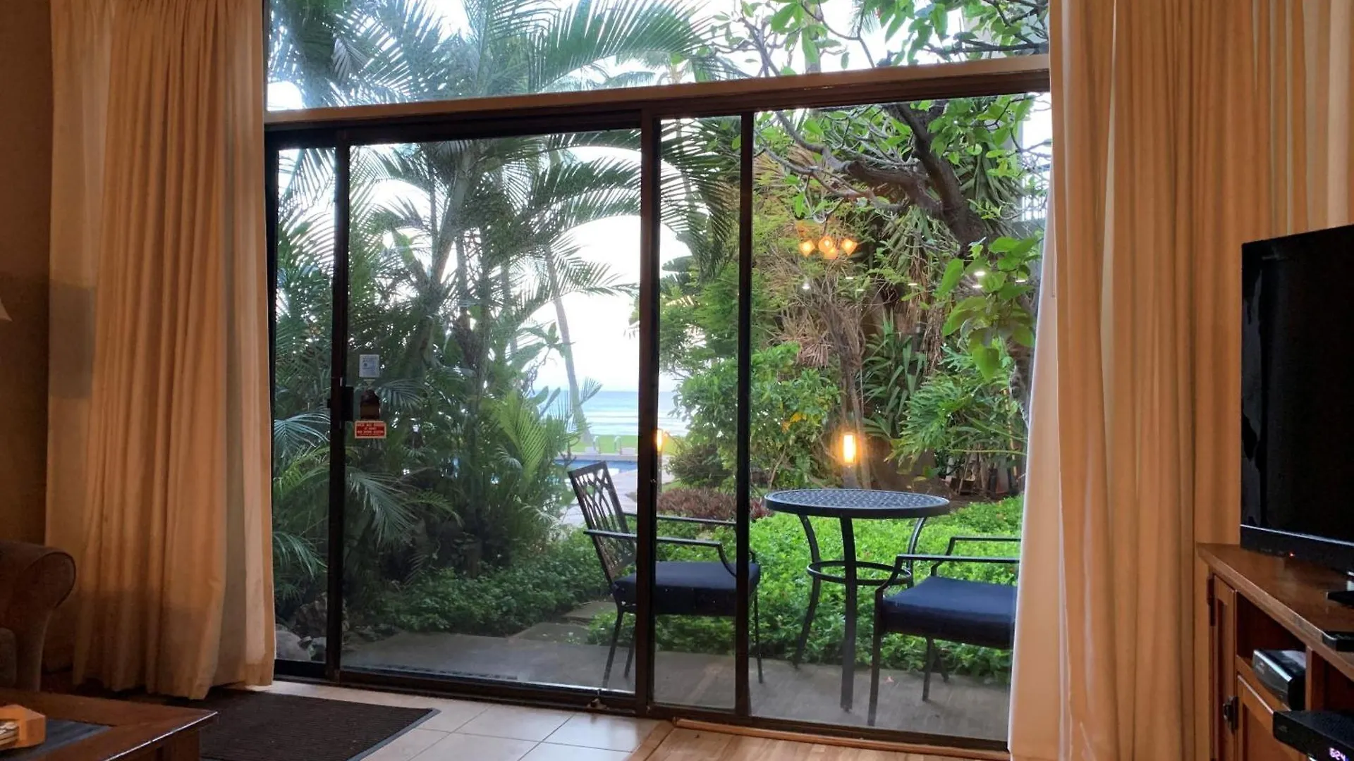 Hale Mahina B101 Apartment