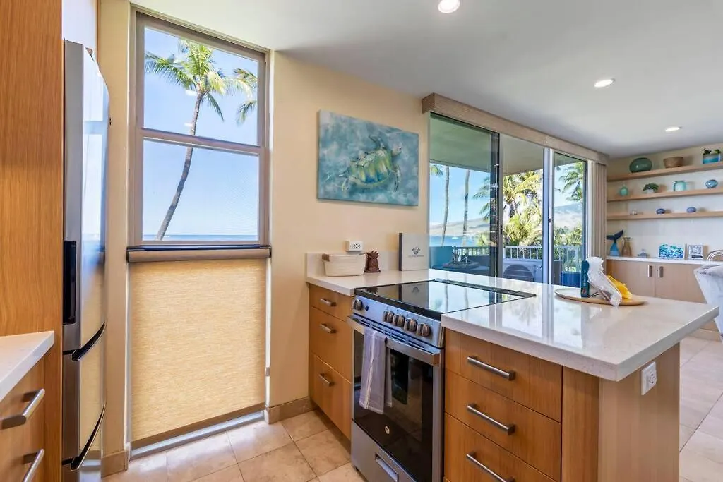 Nani Kai Hale 209- Remodeled Prime Oceanfront 1 Bedroom Gem