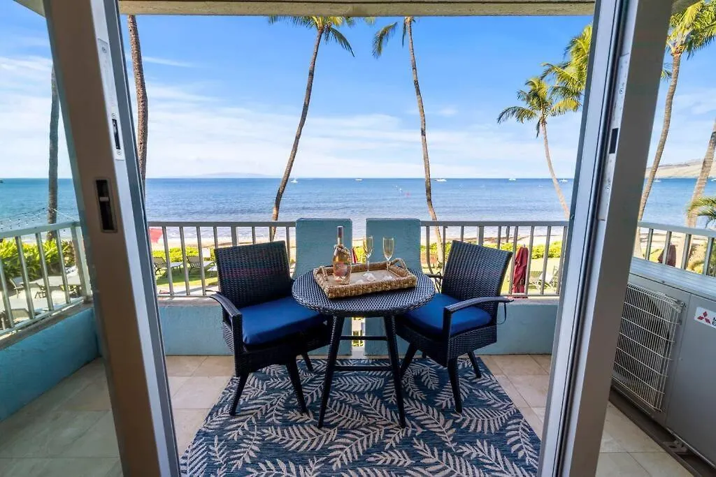 Nani Kai Hale 209- Remodeled Prime Oceanfront 1 Bedroom Gem