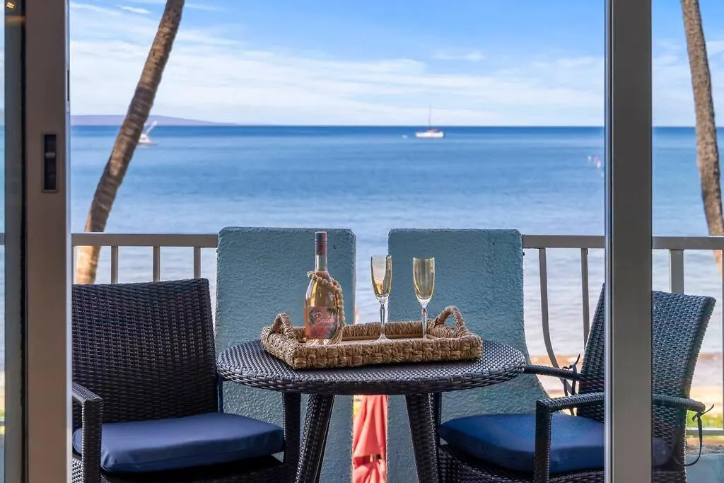 Nani Kai Hale 209- Remodeled Prime Oceanfront 1 Bedroom Gem Kihei