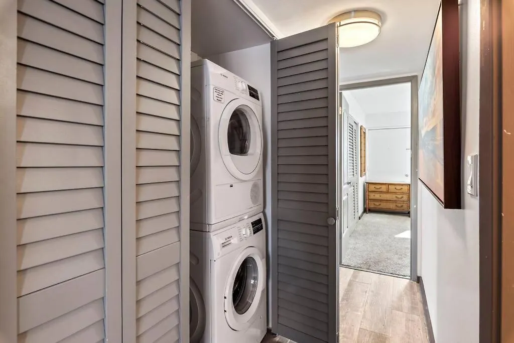 Apartment 501- Remodeled 2 Bedroom Oceanfront Gem On 6 Mile