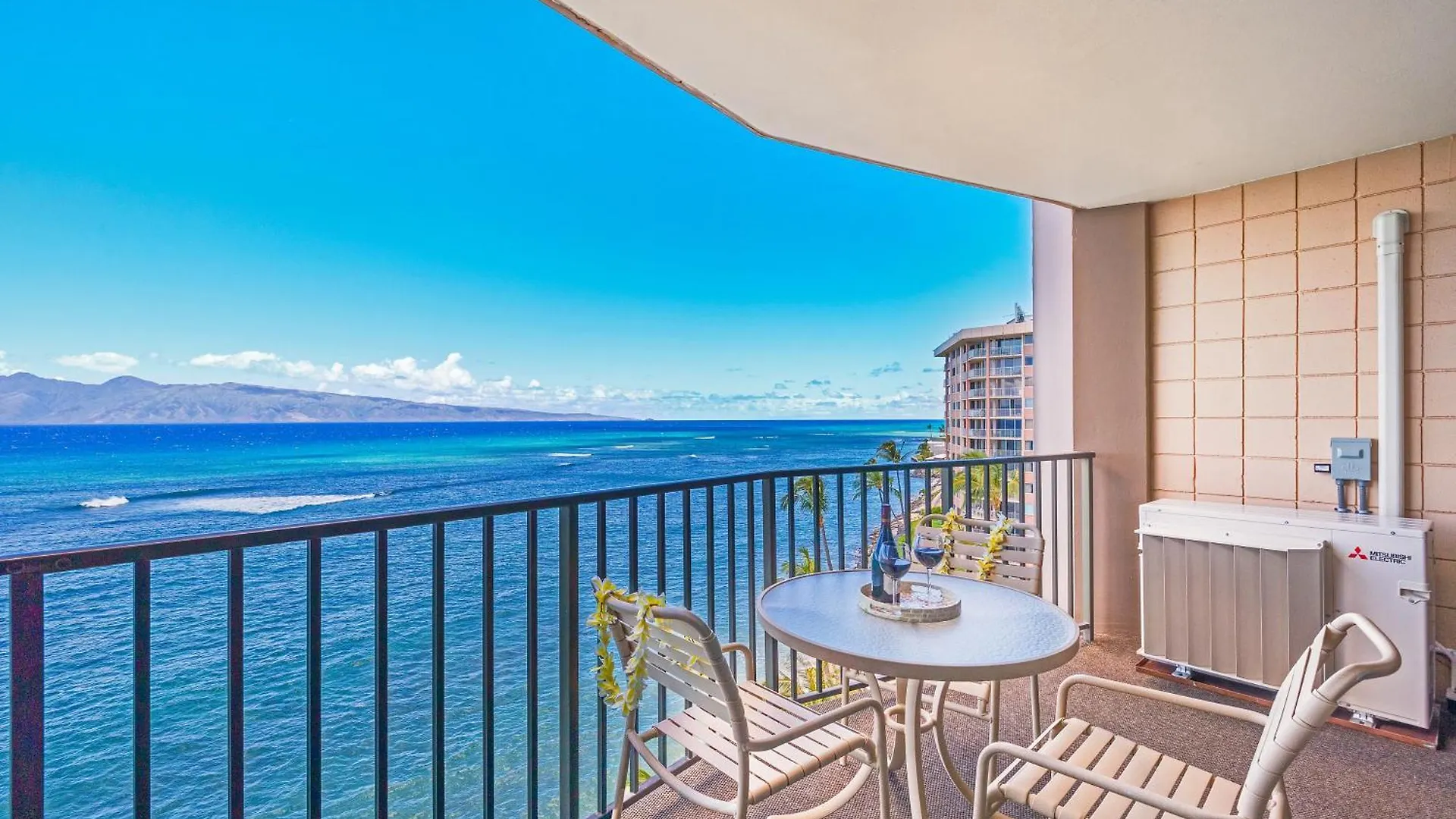 Apartment Ac Beachfront With Sandy Beach, Snorkel, Whale Watching Kahana