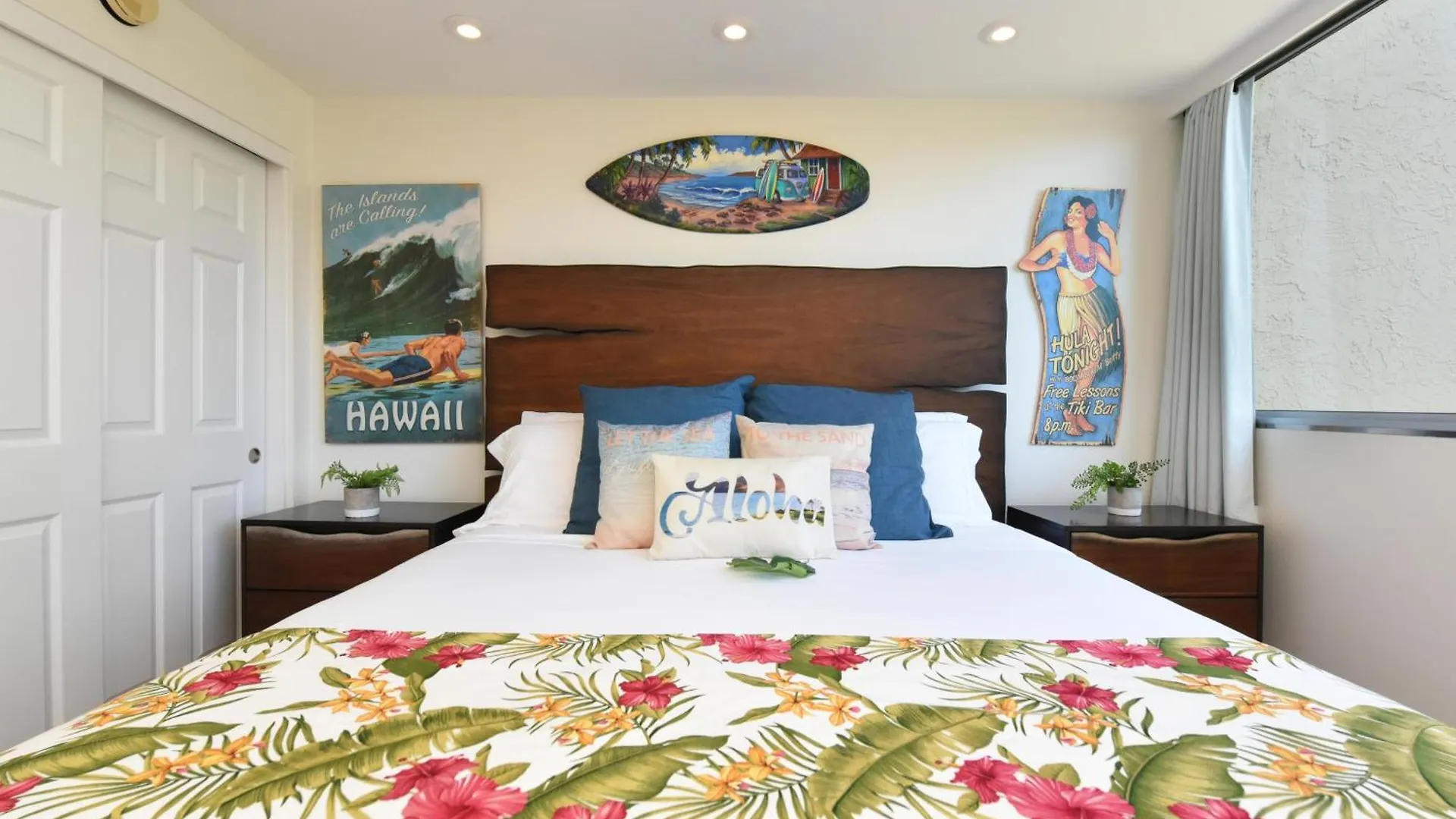 Royal 301 Kahana