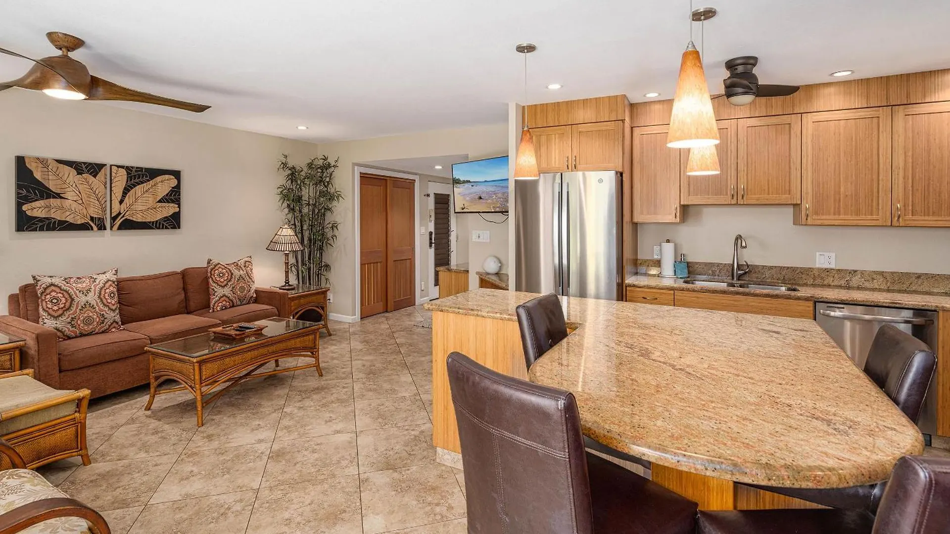 Hale Hui Kai 106 - Newly Renovated, Split Ac Holiday home *