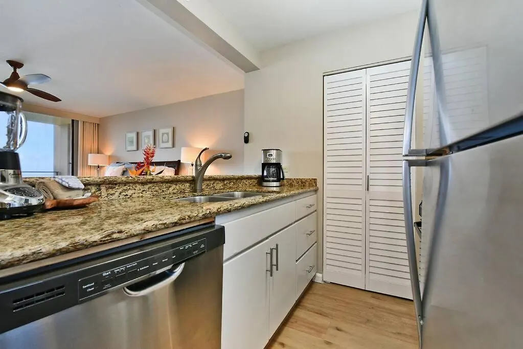 Renovated 8th Floor At The Mahana!! Apartment *