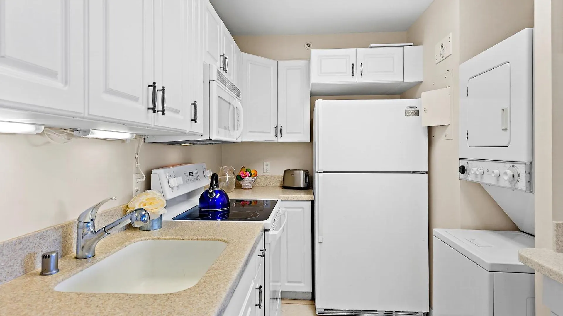 Direct Oceanfront One Bedroom Vi310 - Sullivan * Kahana