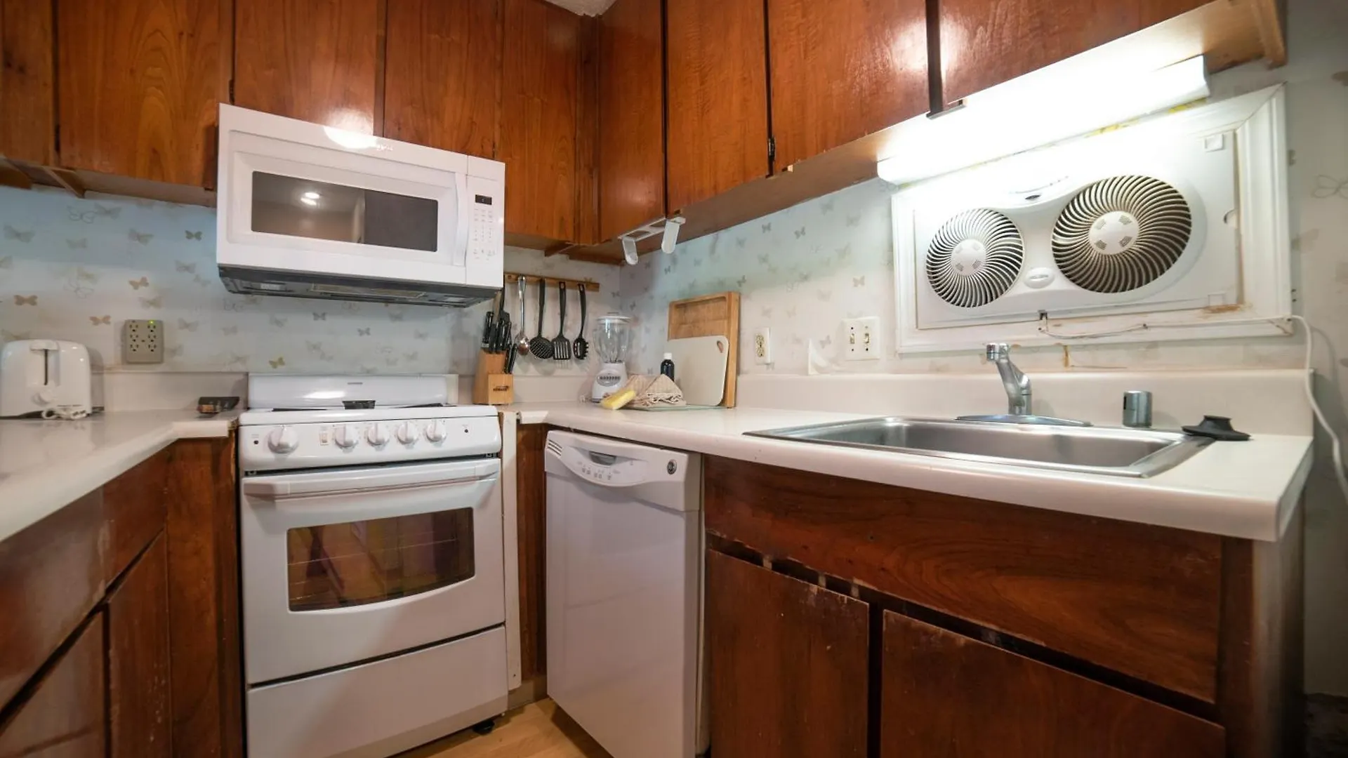 Ground Floor W/ Ocean Views! Ks B3b - Sullivan