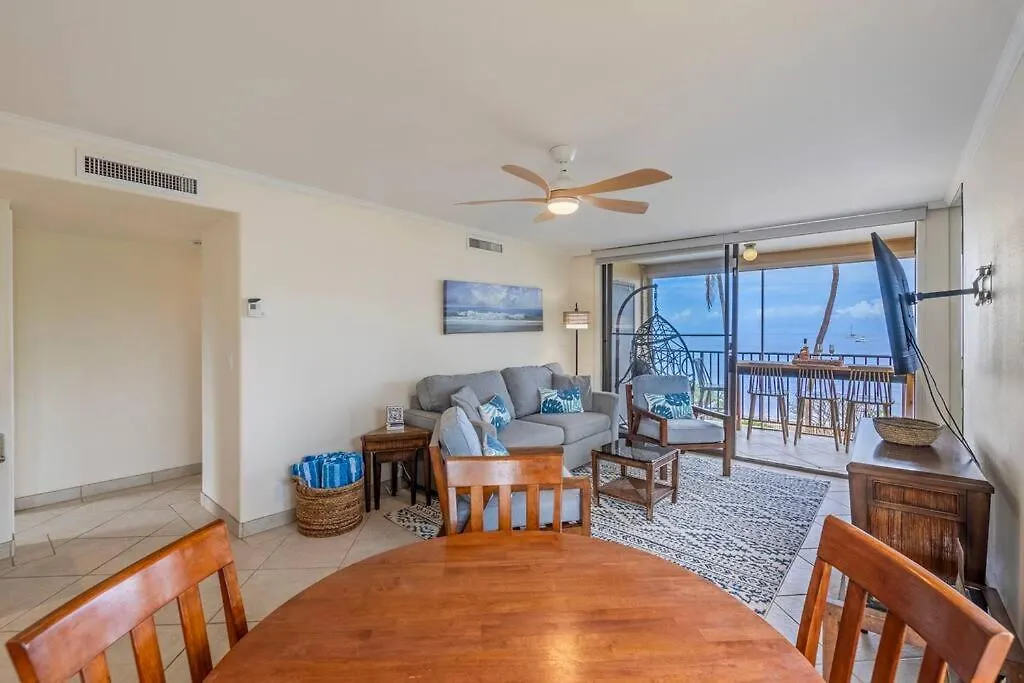 Apartment 301- Oceanfront 2 Bedroom 2bath On 6 Mile Kihei