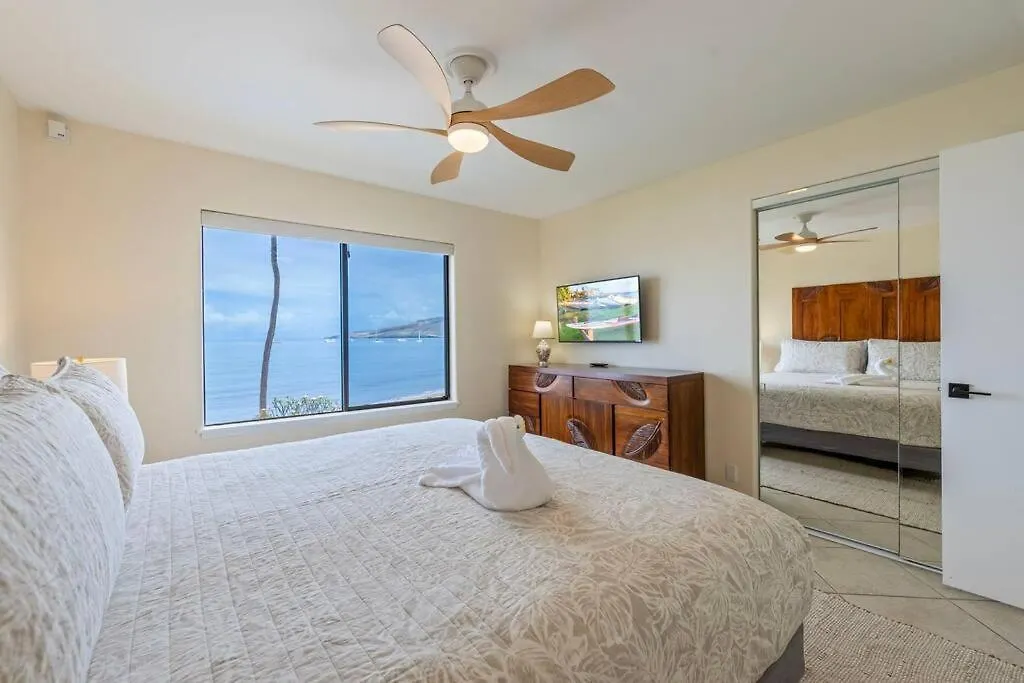 301- Oceanfront 2 Bedroom 2bath On 6 Mile Apartment