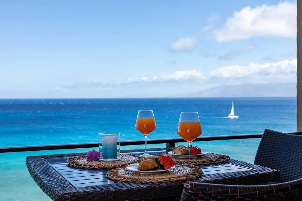Ocean Views On Maui! Perfect For Honeymooners!!