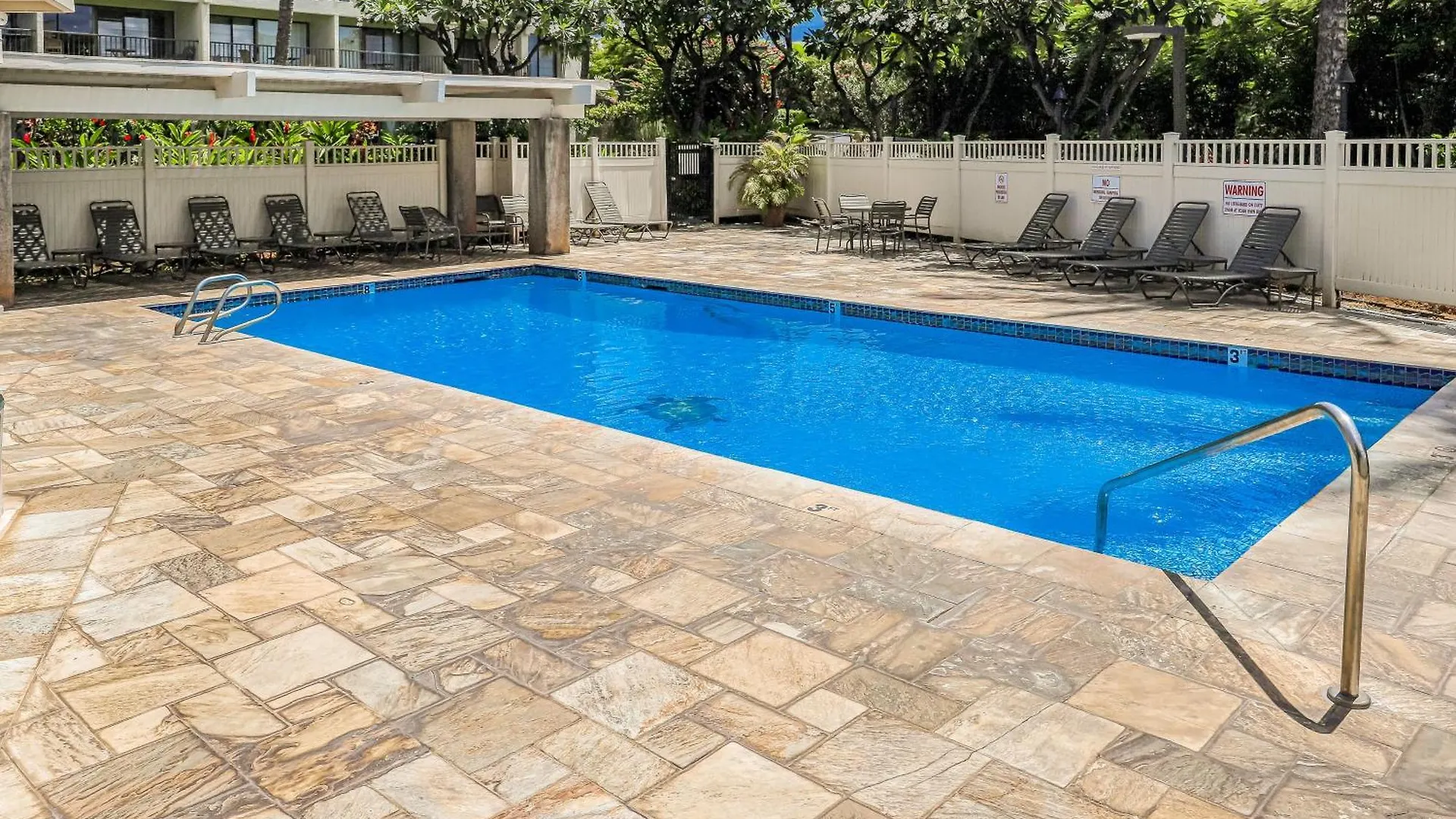 Kihei Akahi 3*