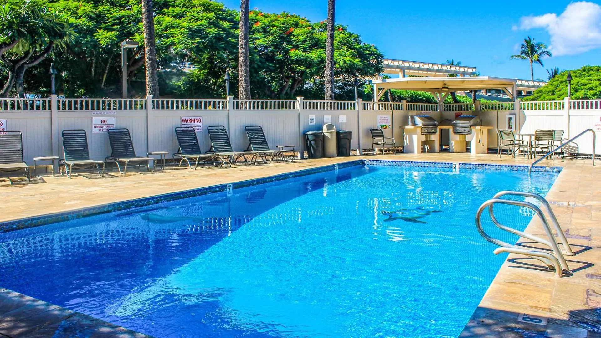 Kihei Akahi 3* Wailea (Maui)