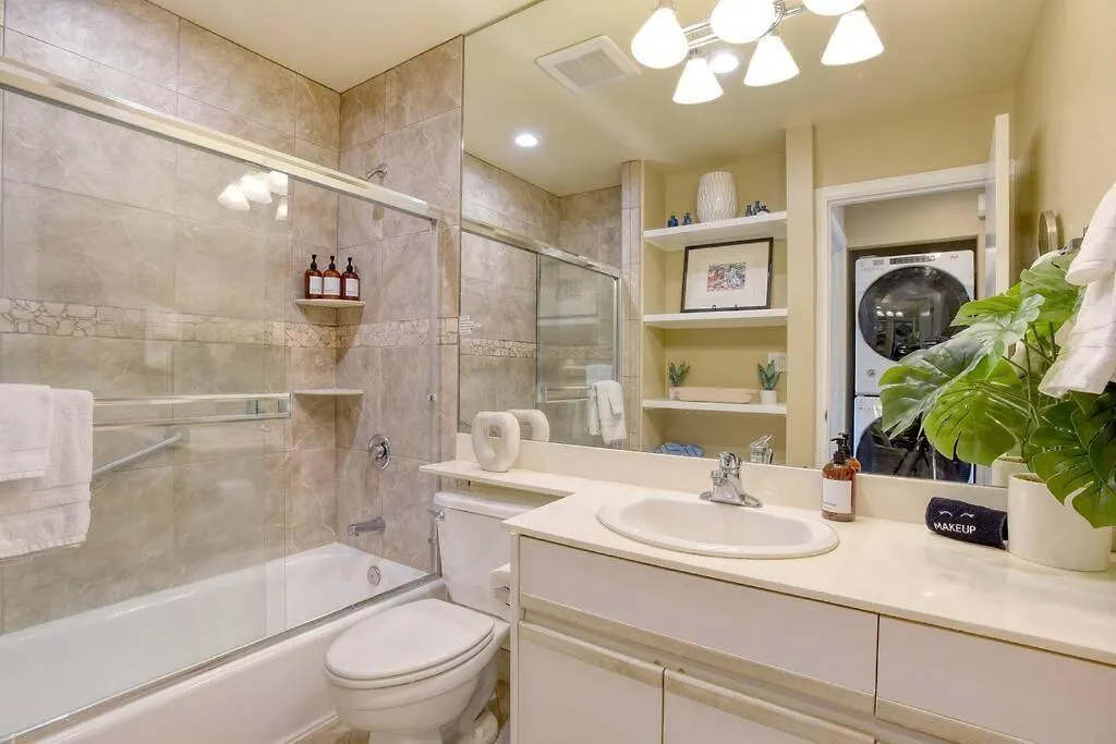 Ola Mahalo Apartment