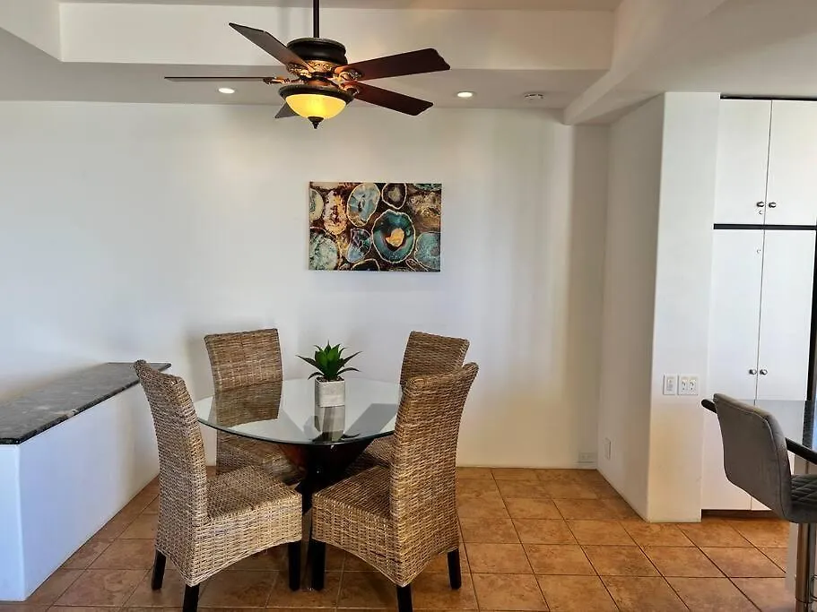 Apartment Beautiful Palms At Condo! *