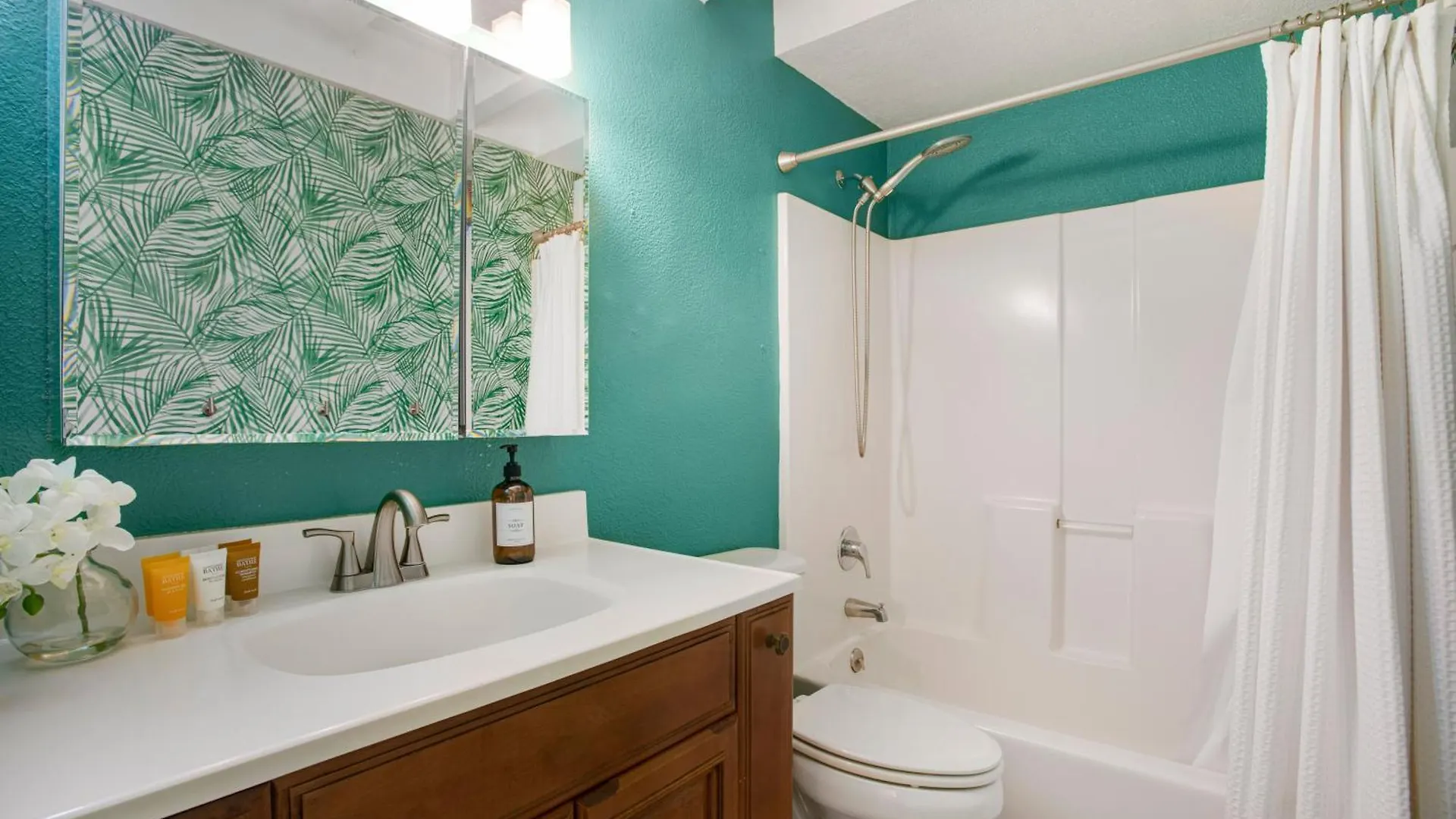 Apartment Charming Loft 2br With Free Parking & Near Beach! Kihei