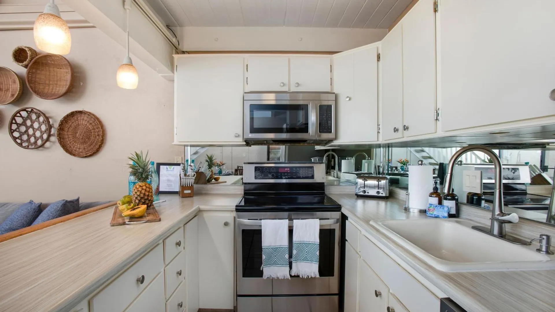 Charming Loft 2br With Free Parking & Near Beach! Kihei