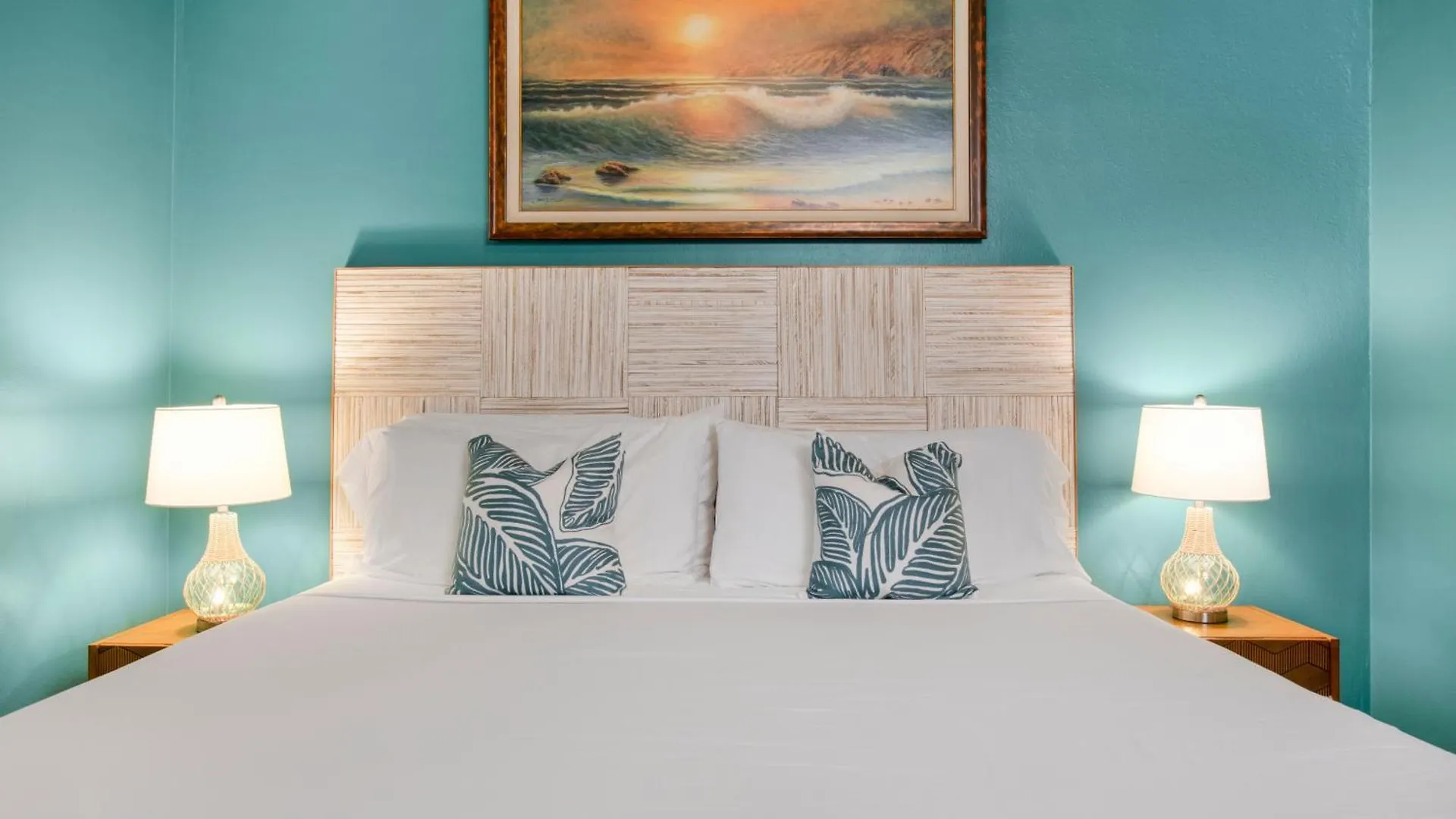 Charming Loft 2br With Free Parking & Near Beach! * Kihei