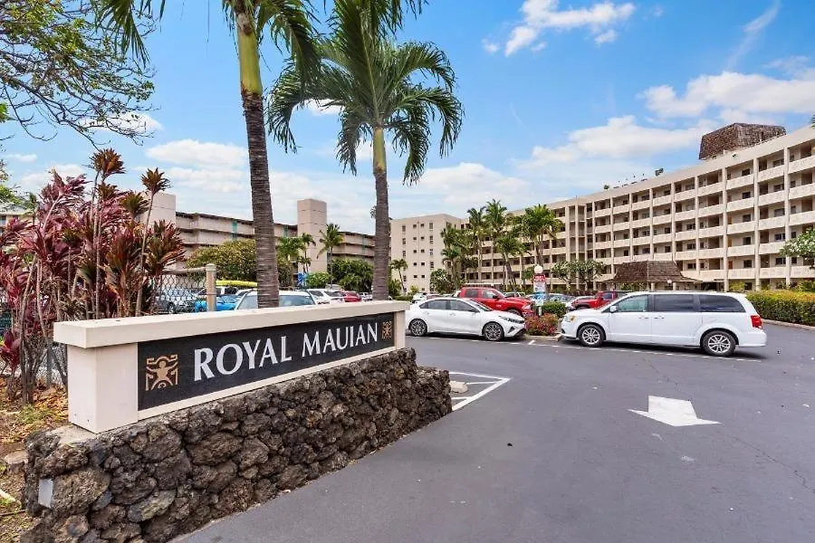 Apartment Royal Mauian, #511 *