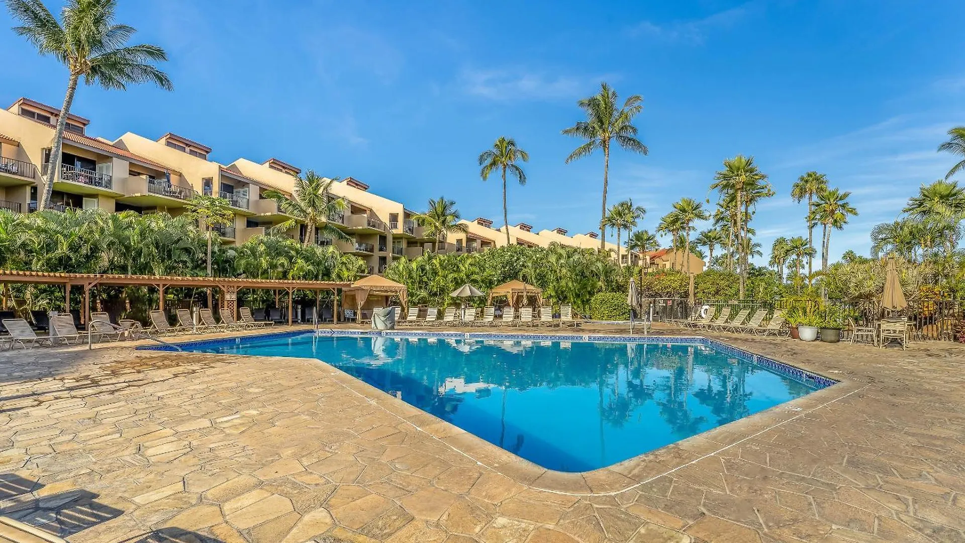 Kamaole Sands 8-402 Apartment