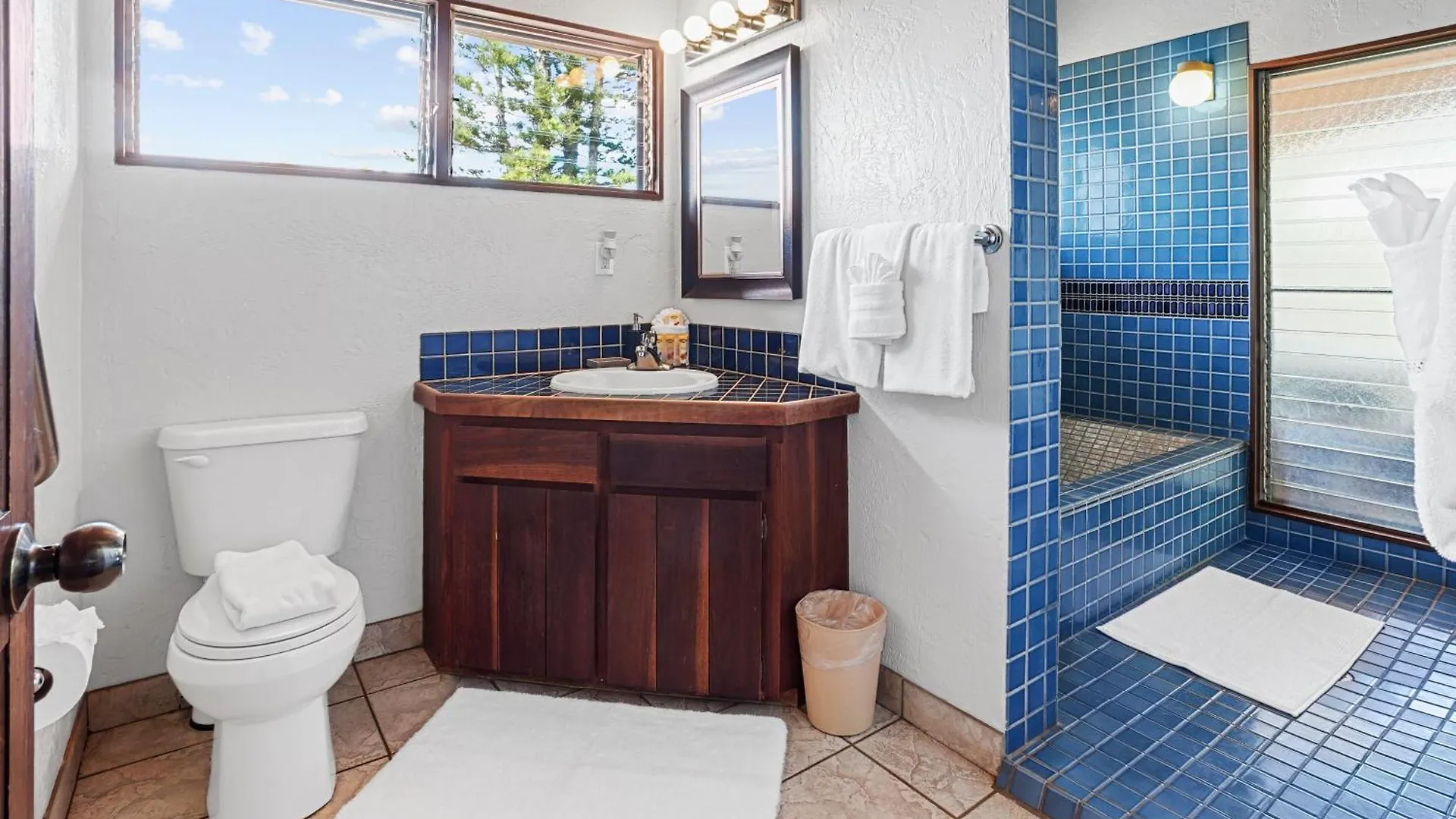 Holomakani Retreat, Your Ohana Holiday home *