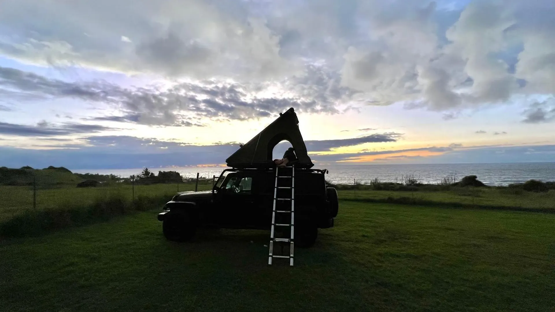 Campcar Maui Jeeps Suvs Hybrid Camper With Equipment And Travel Advice Luxury tent Kahului