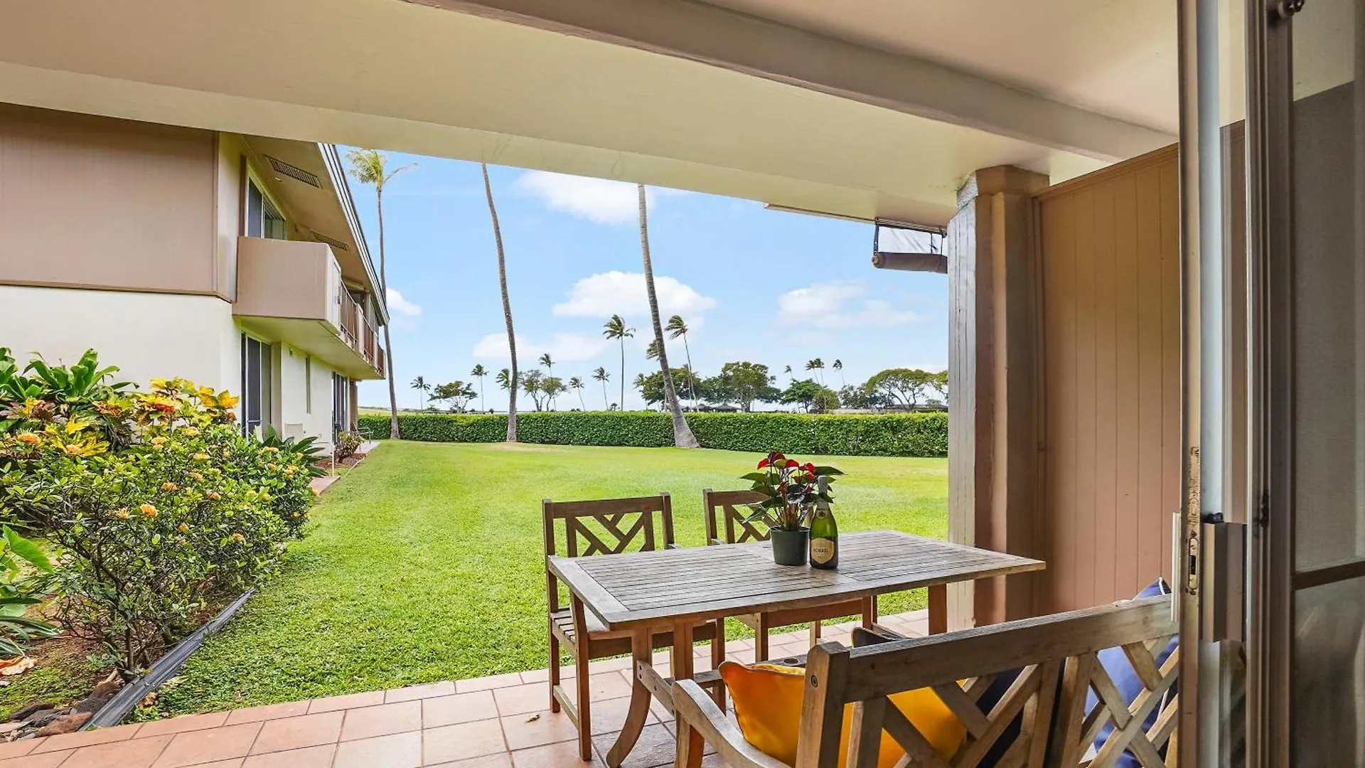 Resort Maui Eldorado - J-106 - Walk-out Ocean Views *